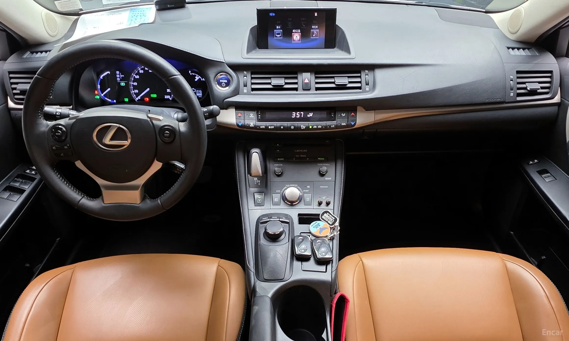Lexus CT200h превью 7