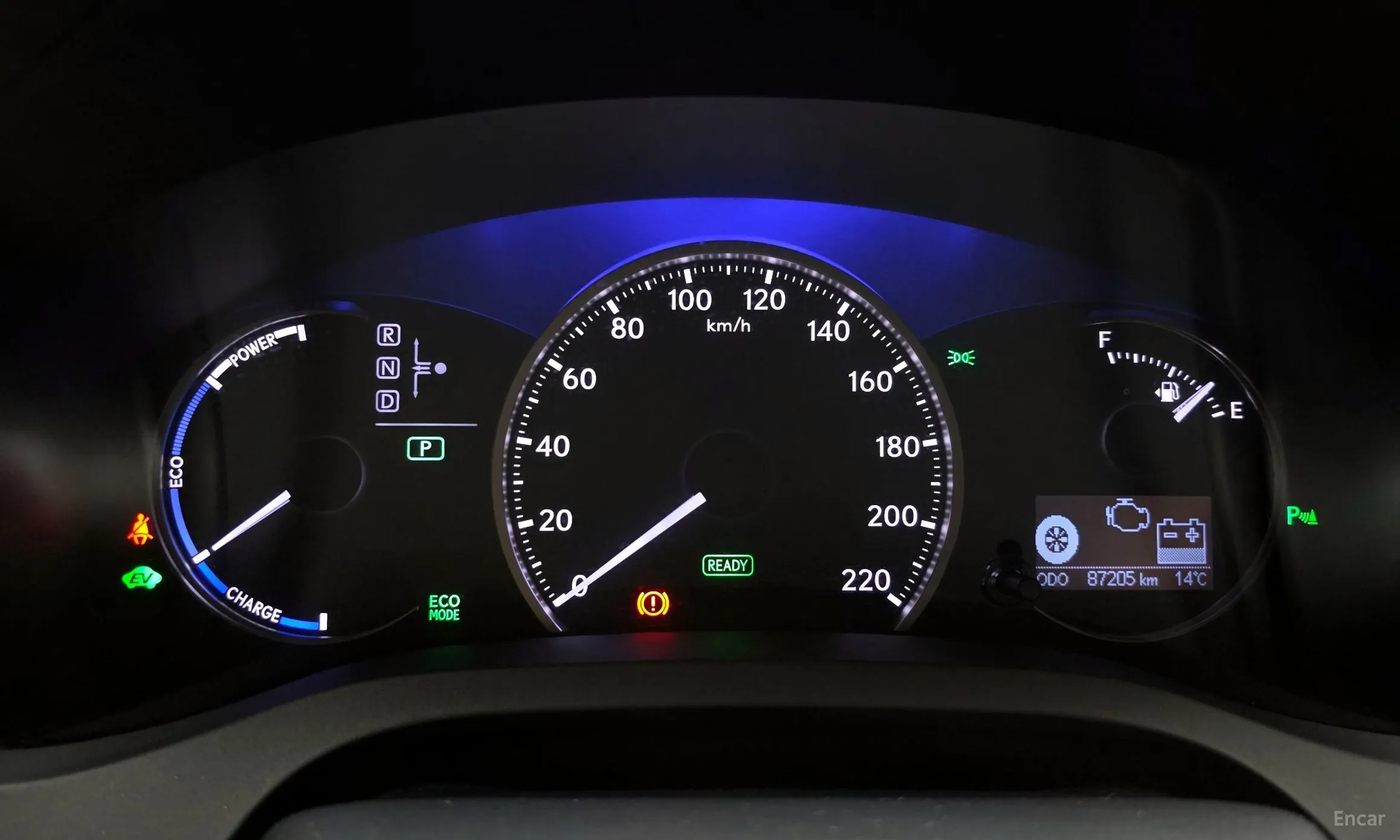 Lexus CT200h превью 8