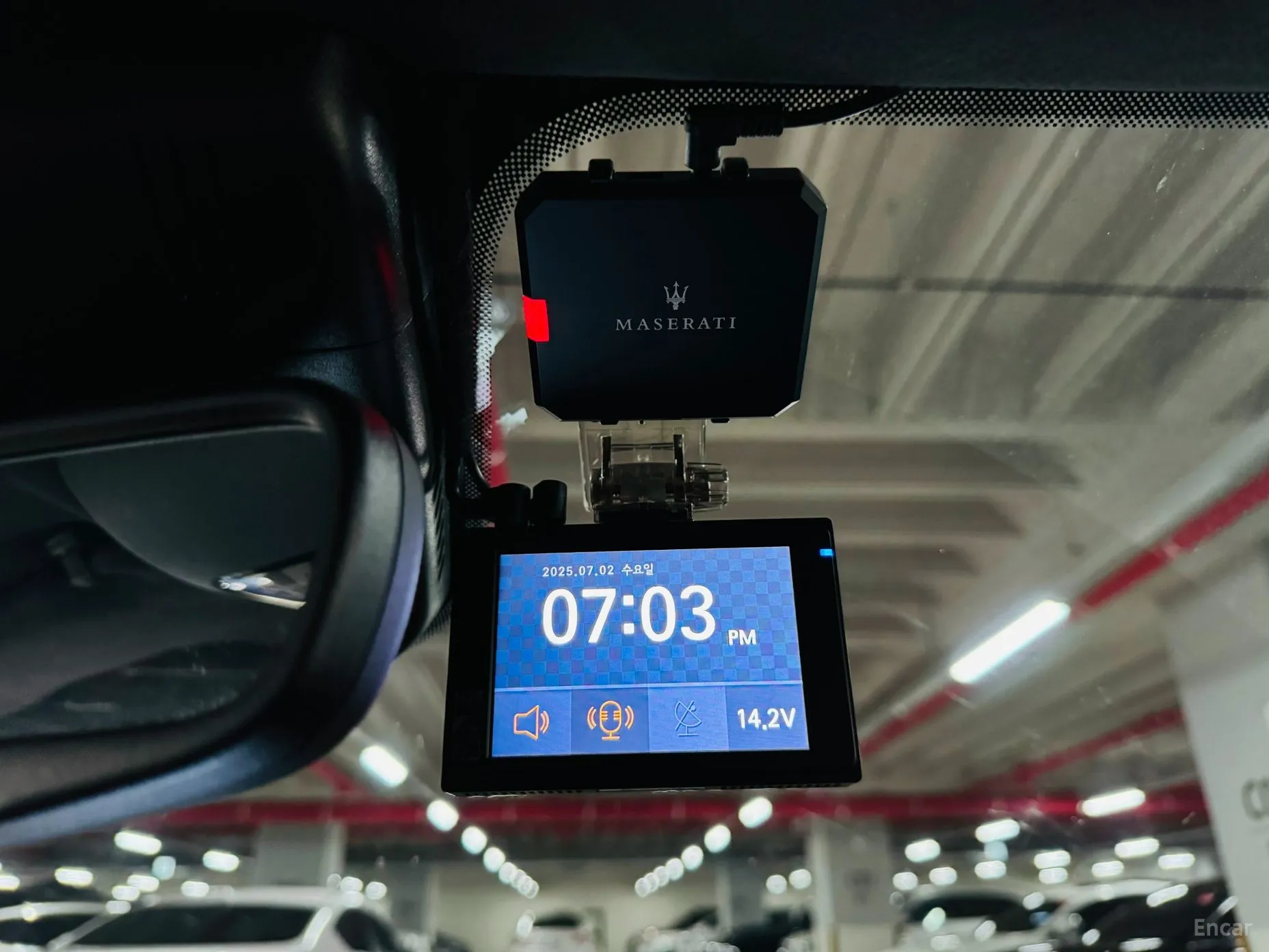 Maserati Ghibli превью 18