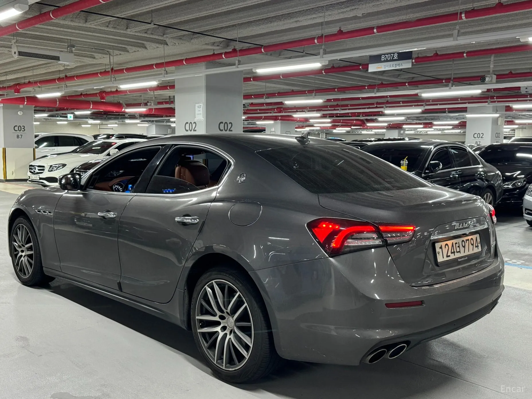 Maserati Ghibli превью 4