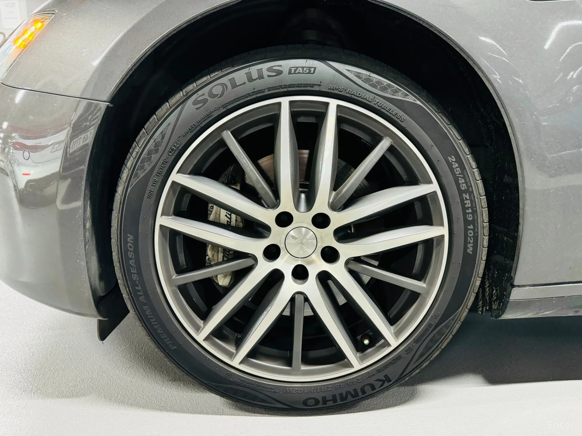 Maserati Ghibli превью 5