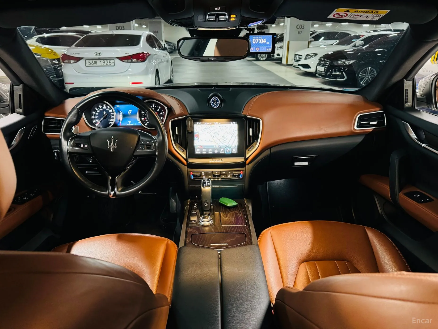 Maserati Ghibli превью 6