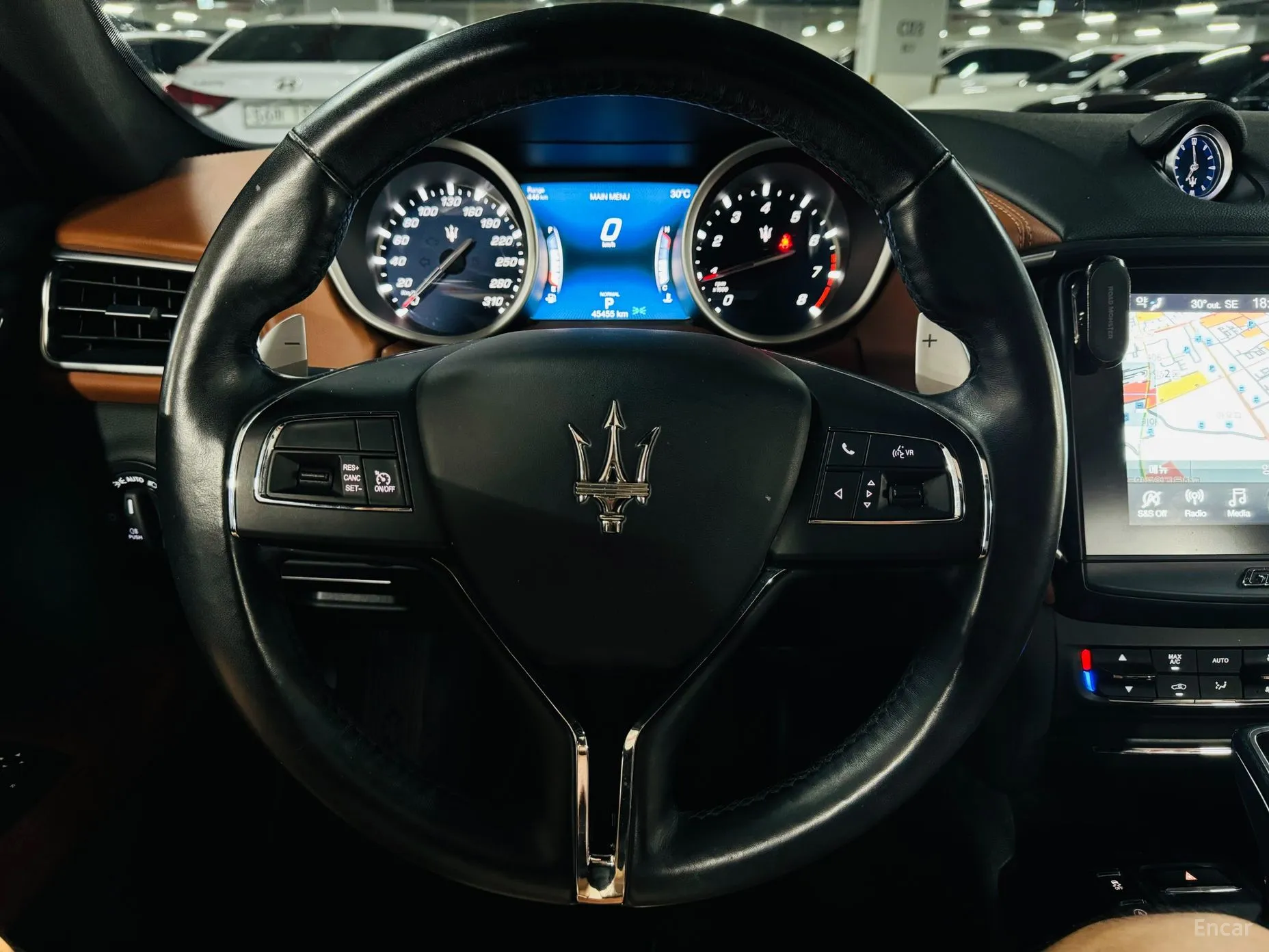 Maserati Ghibli превью 8