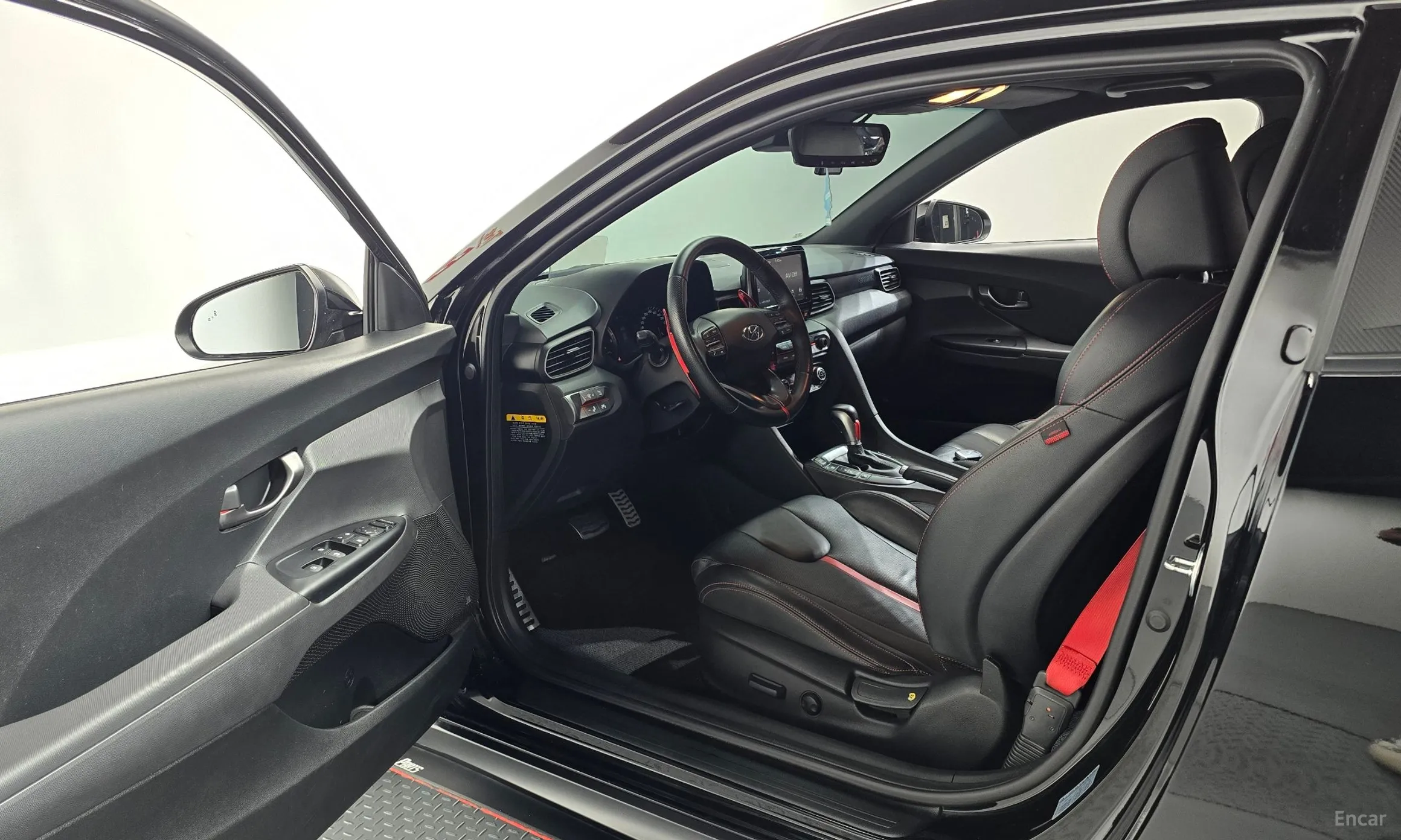 Hyundai Veloster (JS) превью 10