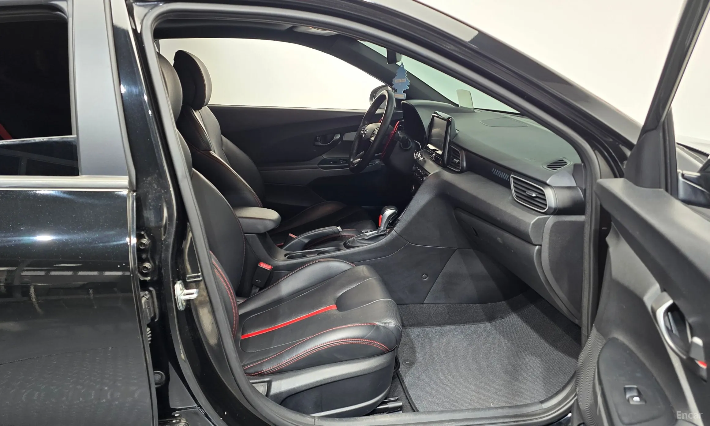 Hyundai Veloster (JS) превью 11