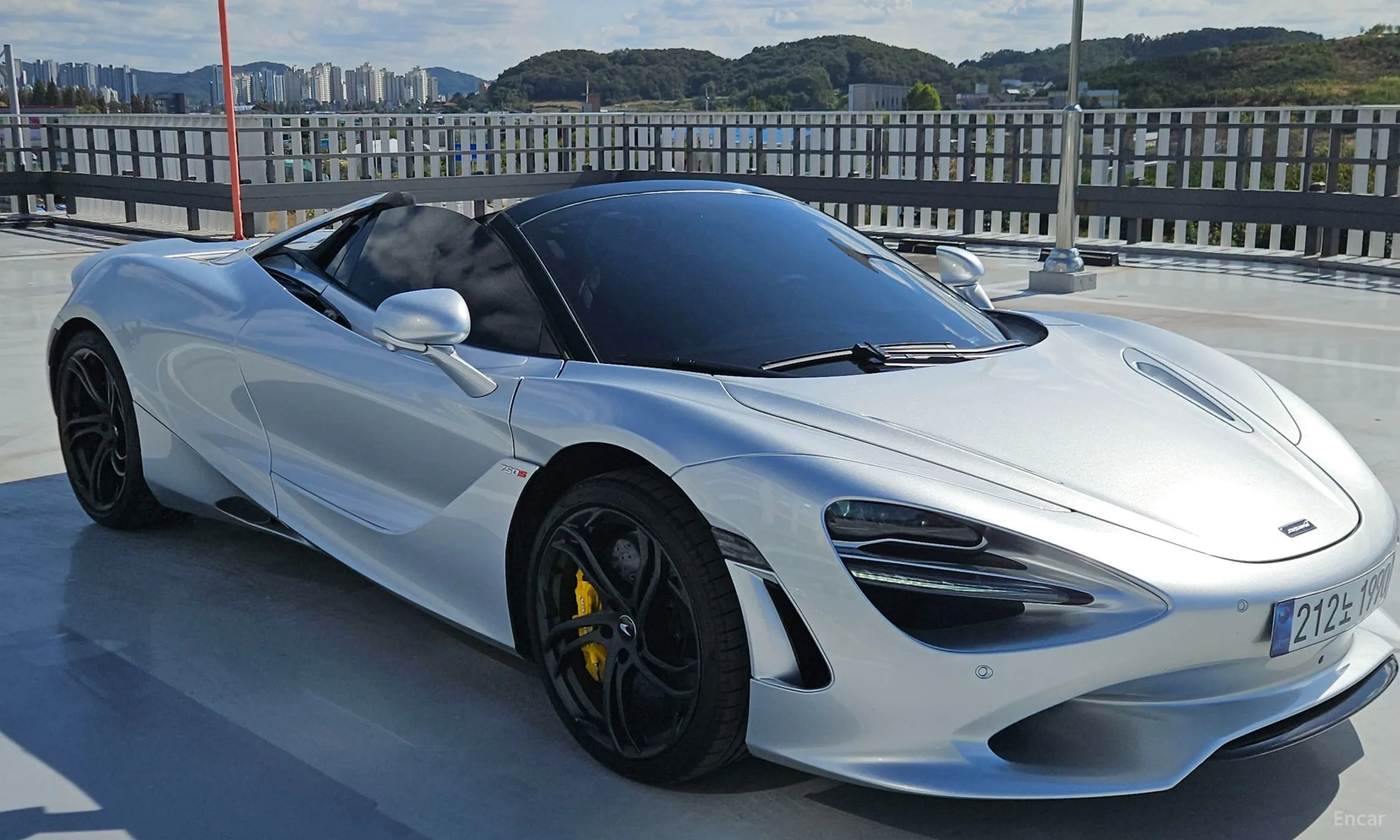 McLaren 750S