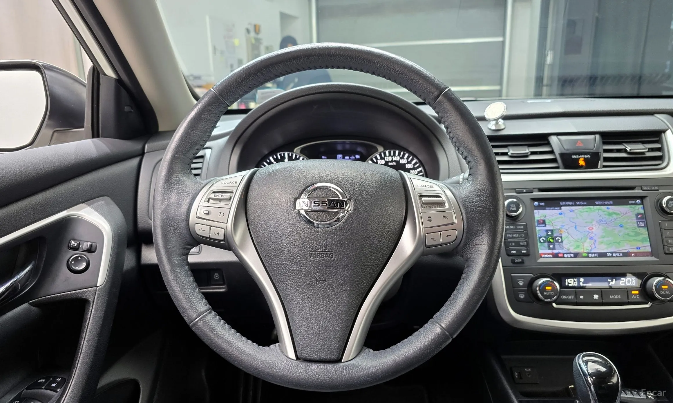 Nissan Altima превью 14