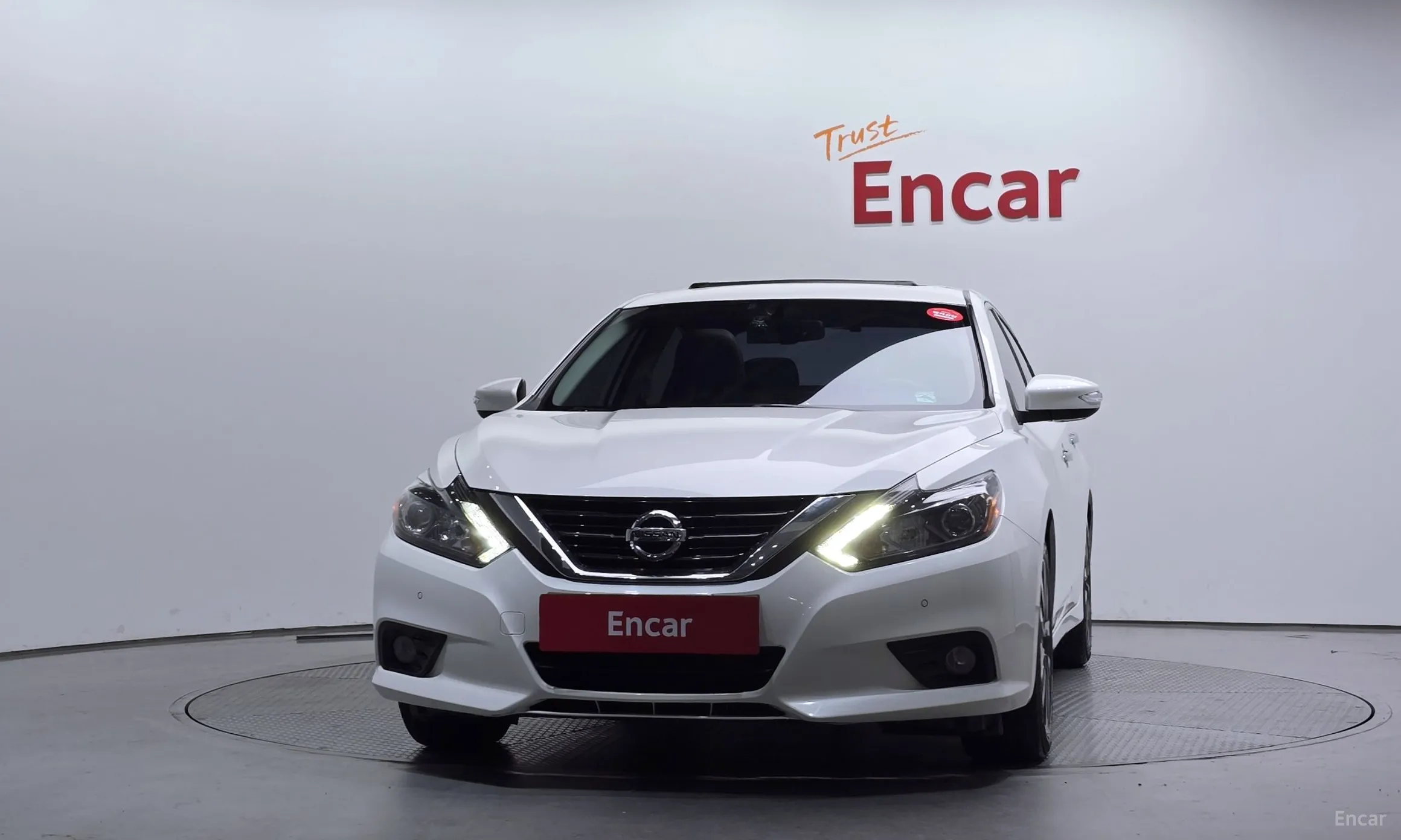 Nissan Altima превью 3