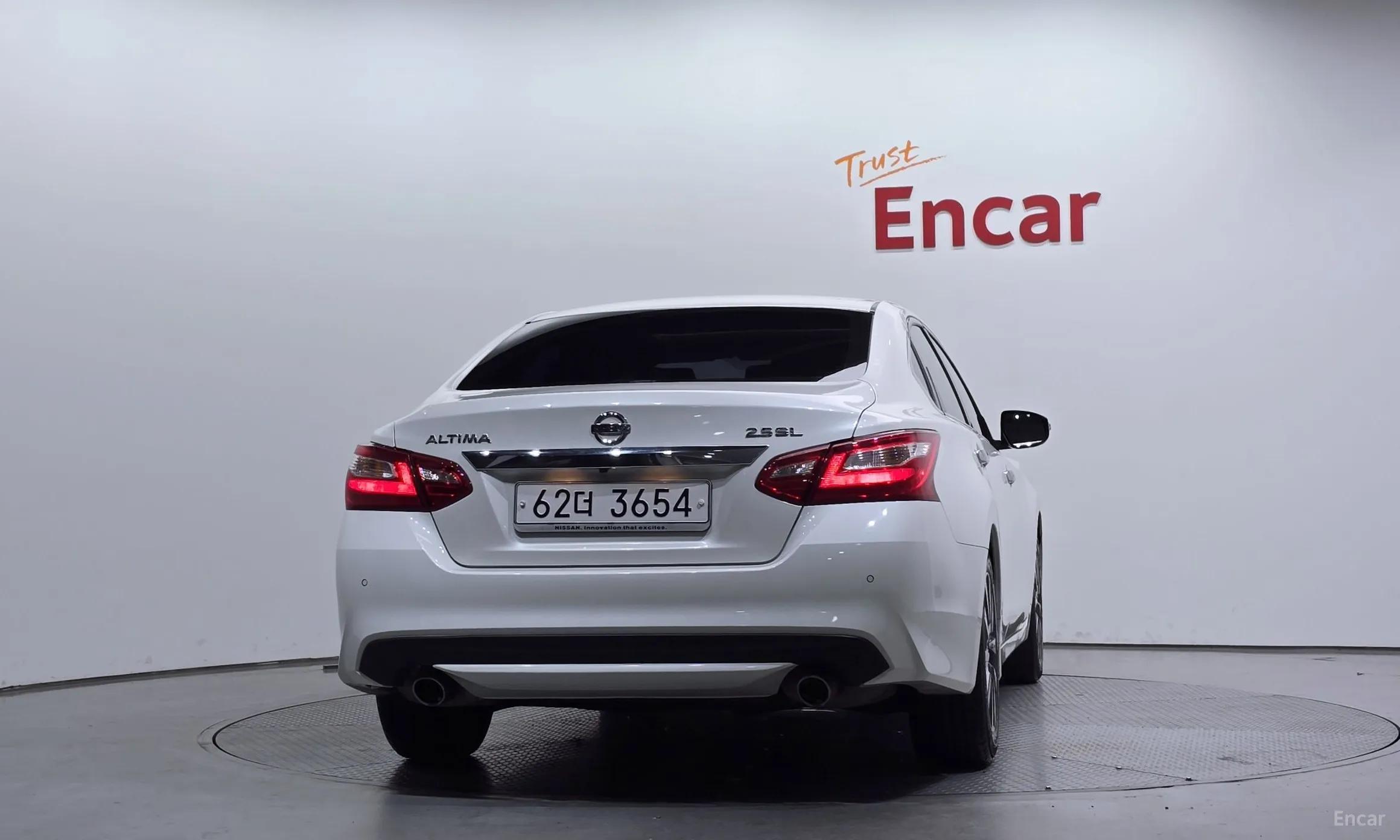 Nissan Altima превью 4