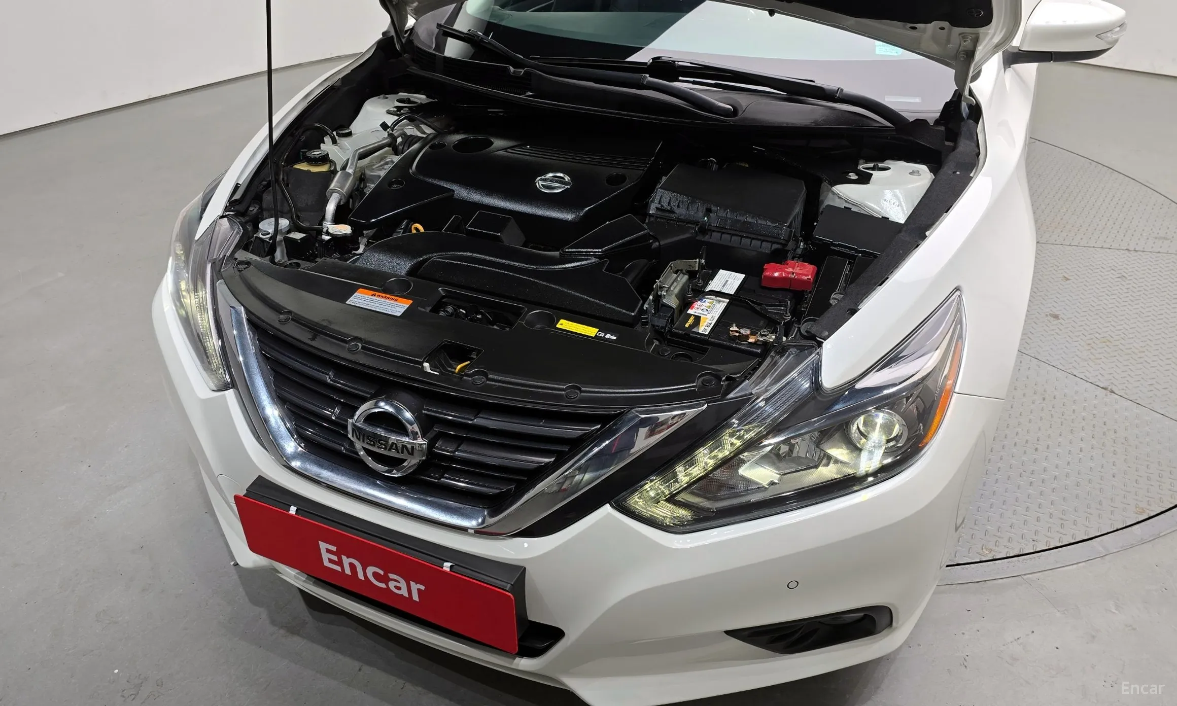Nissan Altima превью 6