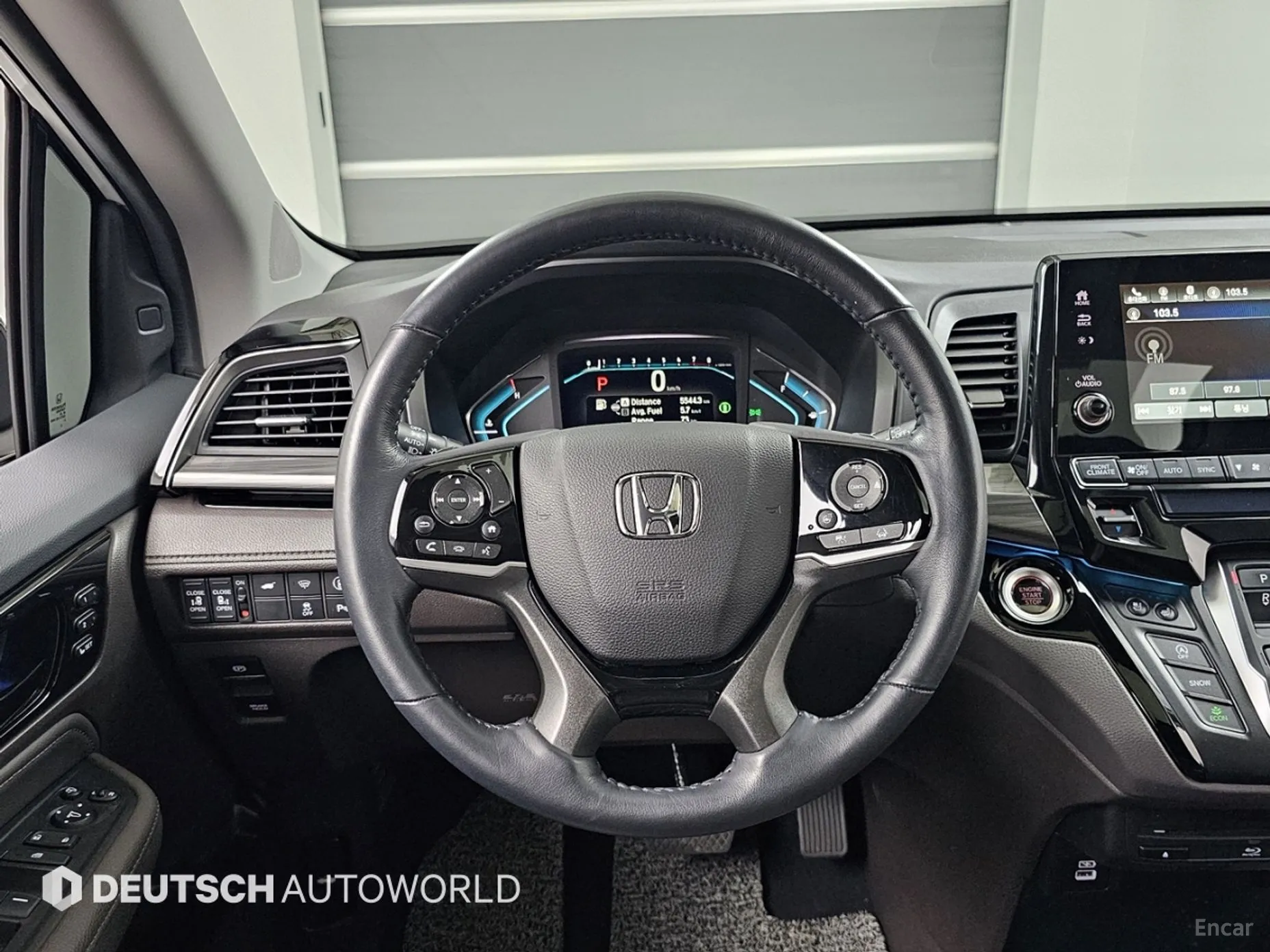 Honda Odyssey превью 13