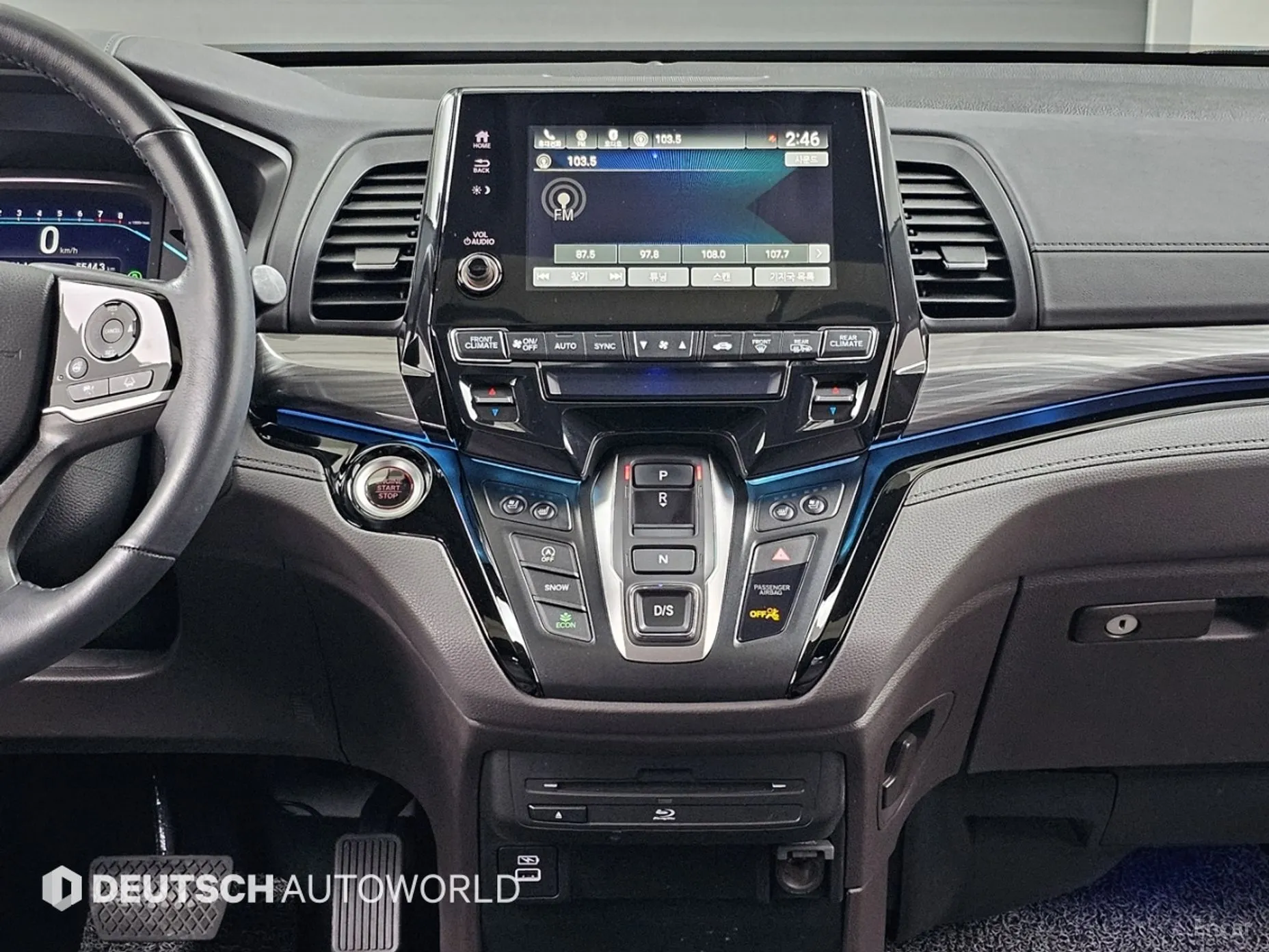 Honda Odyssey превью 14