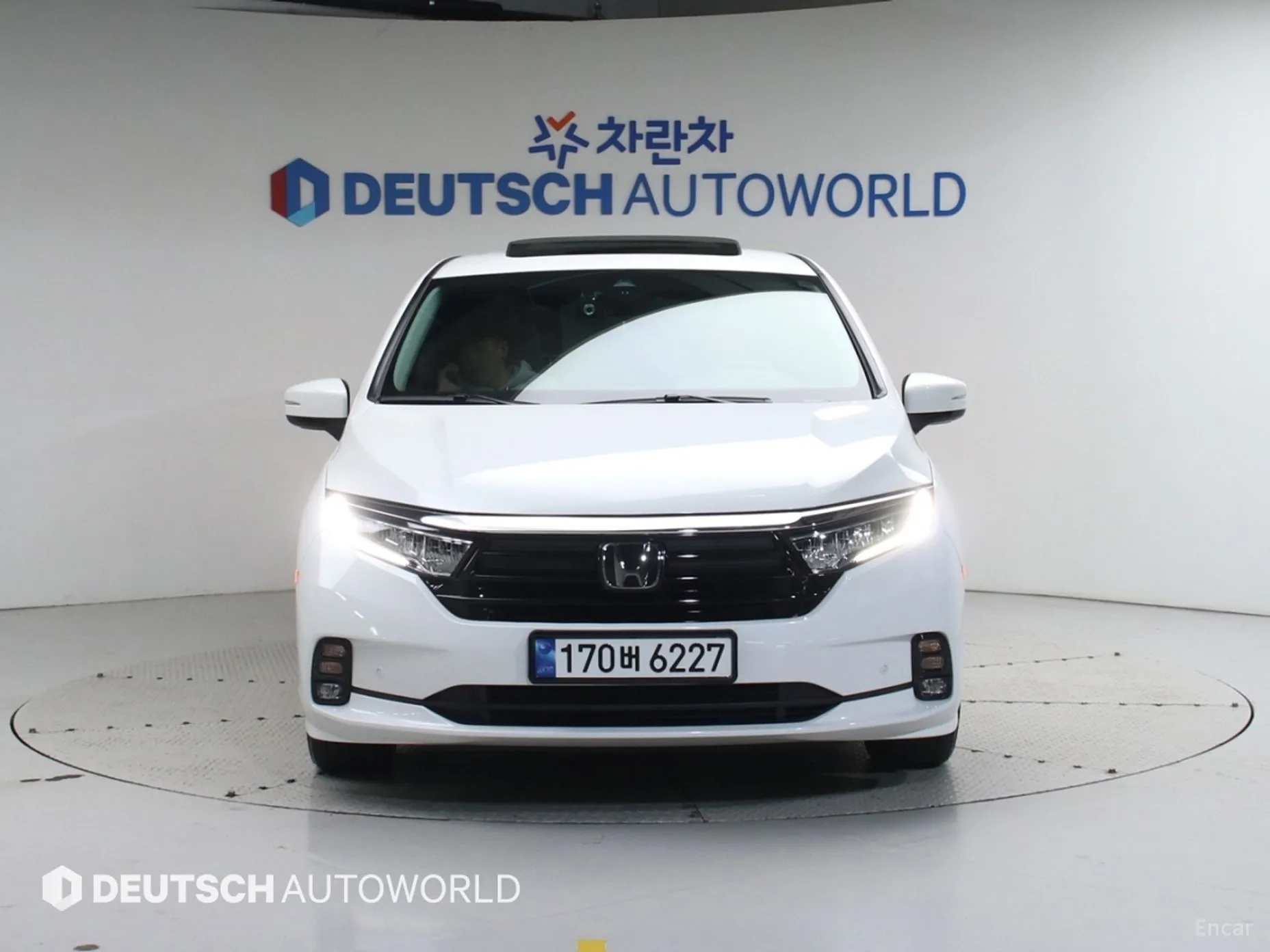 Honda Odyssey превью 3
