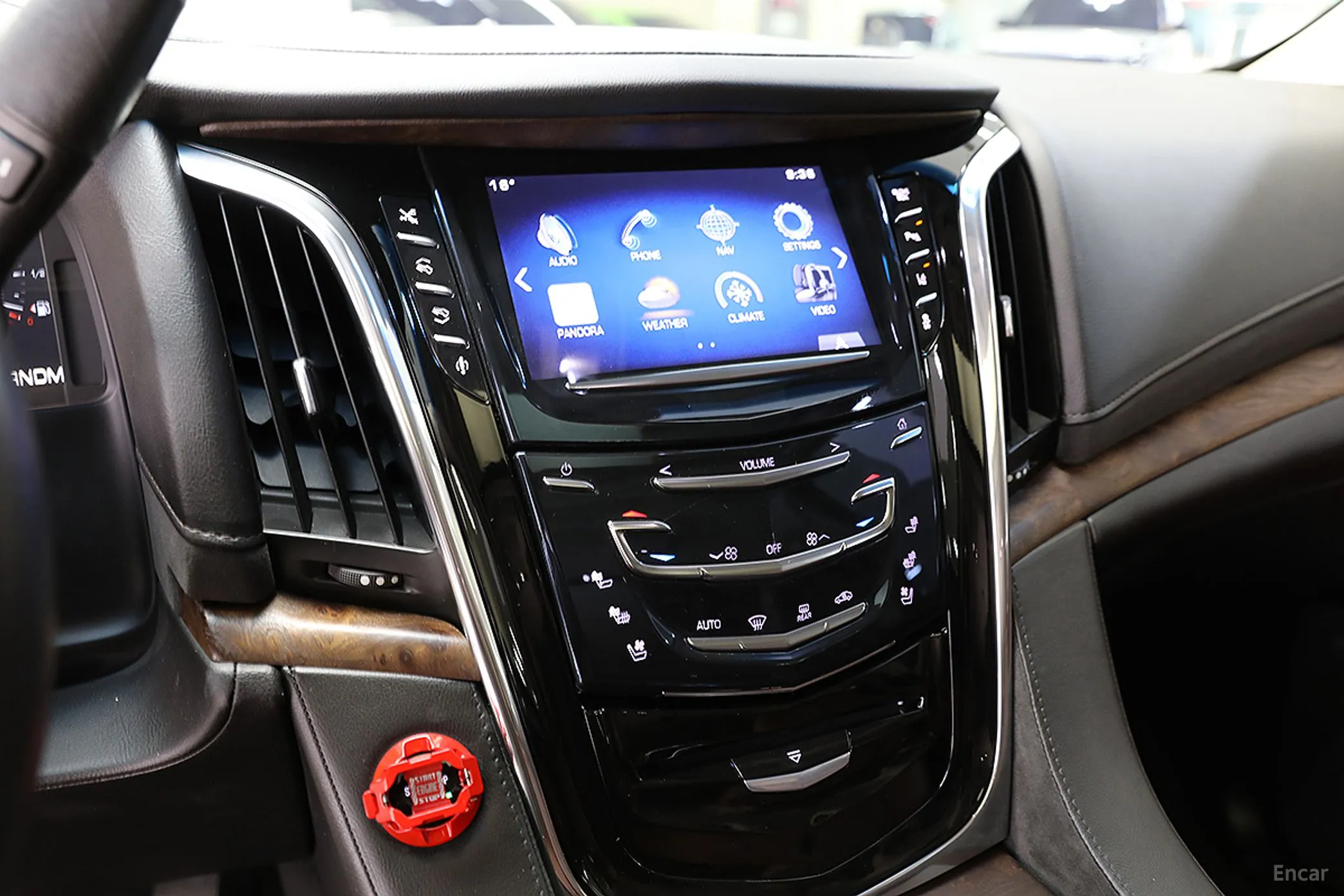 Cadillac Escalade превью 11