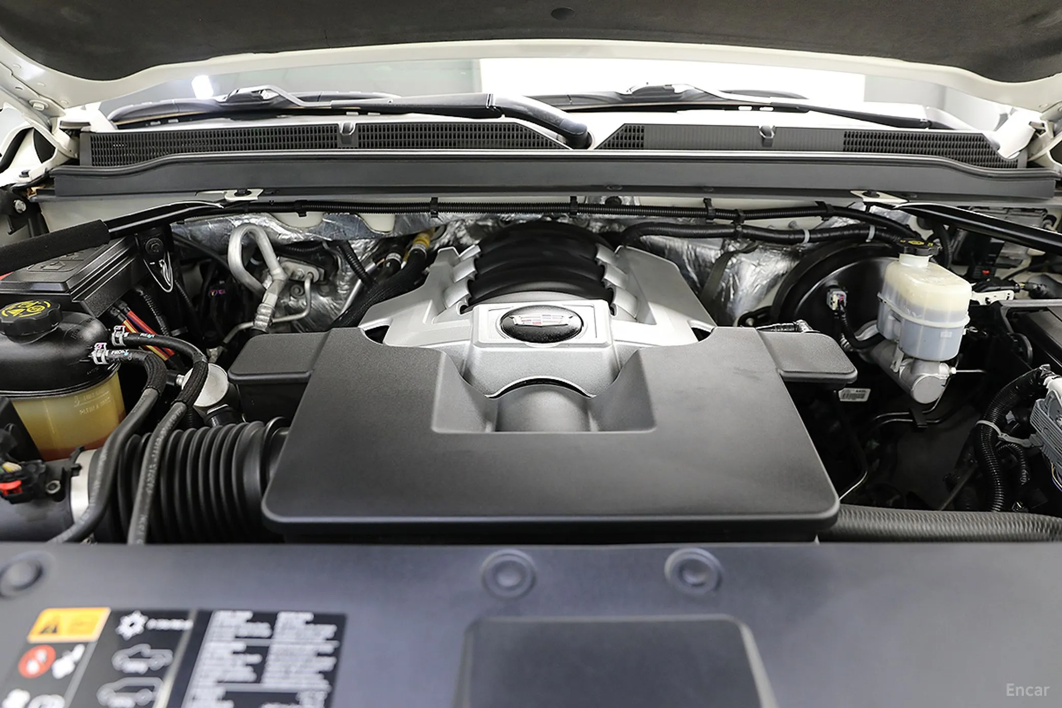 Cadillac Escalade превью 18