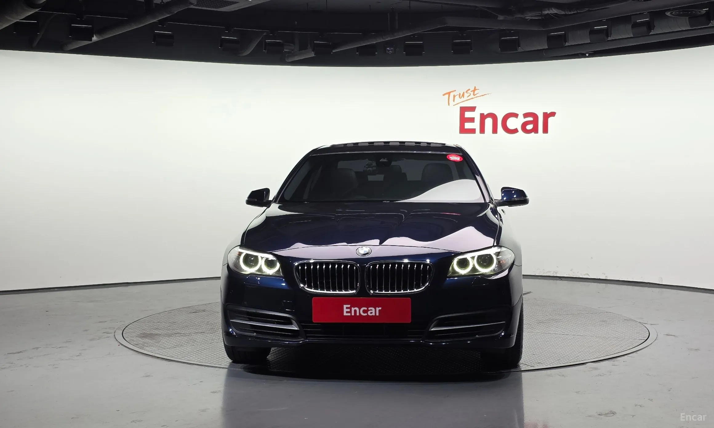 BMW 5 Series (F10) превью 3