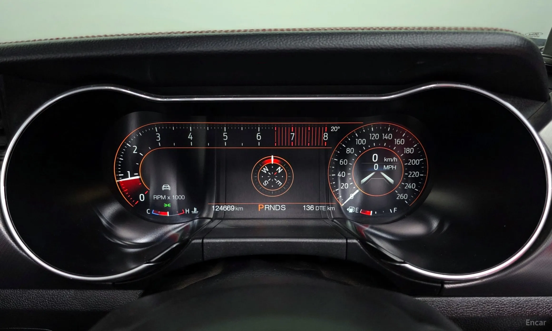 Ford Mustang превью 8
