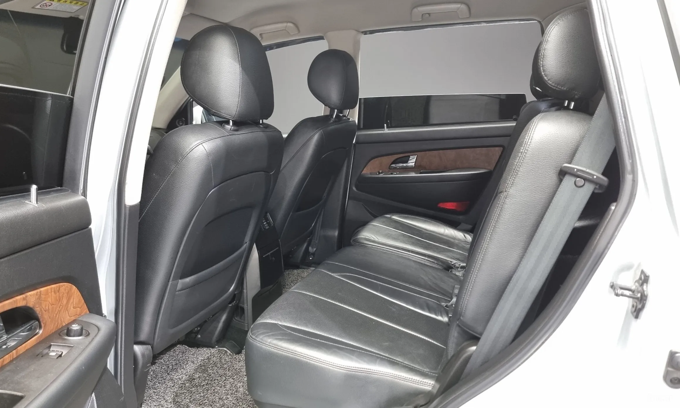 KG Mobility (SsangYong) Rexton W превью 12