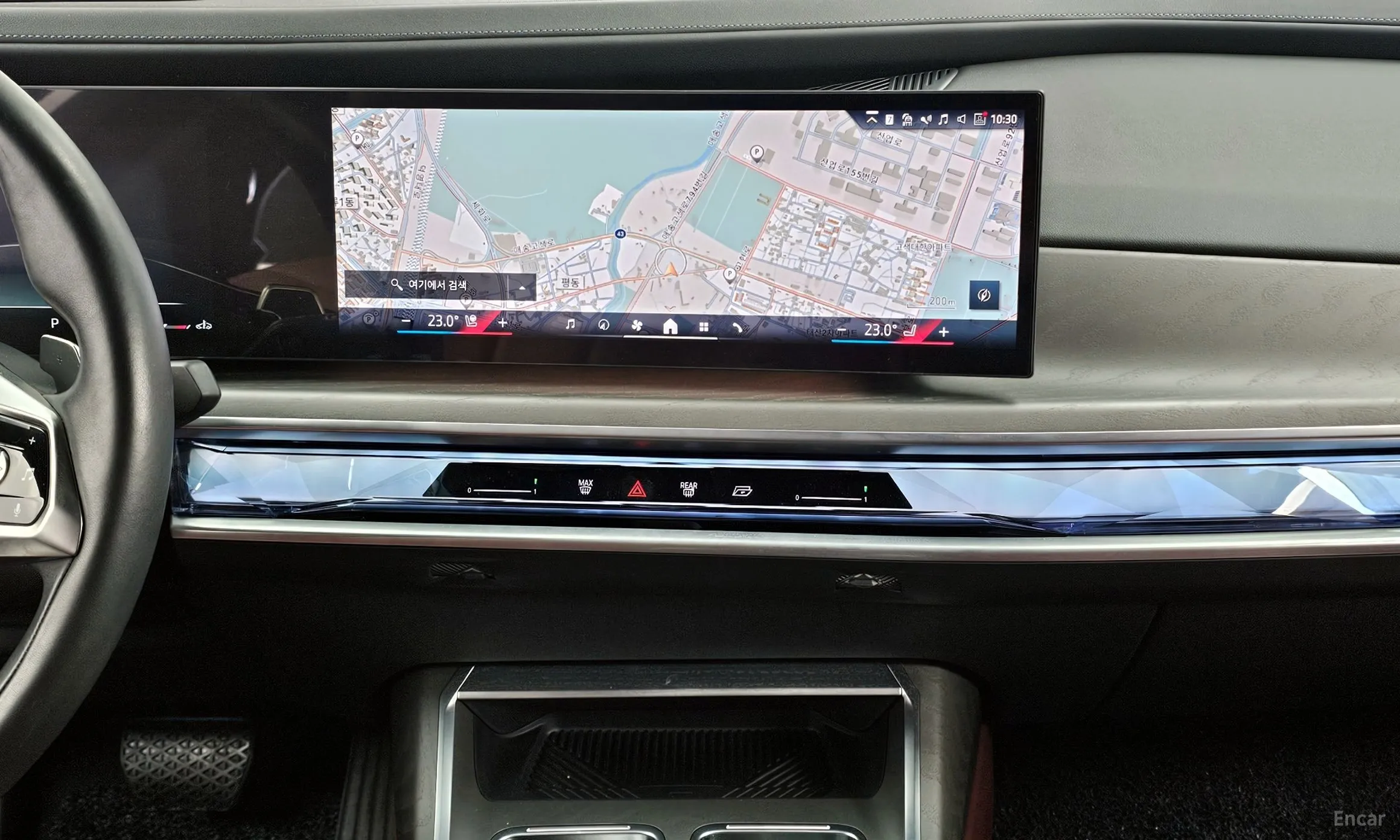 BMW 7 Series (G70) превью 15