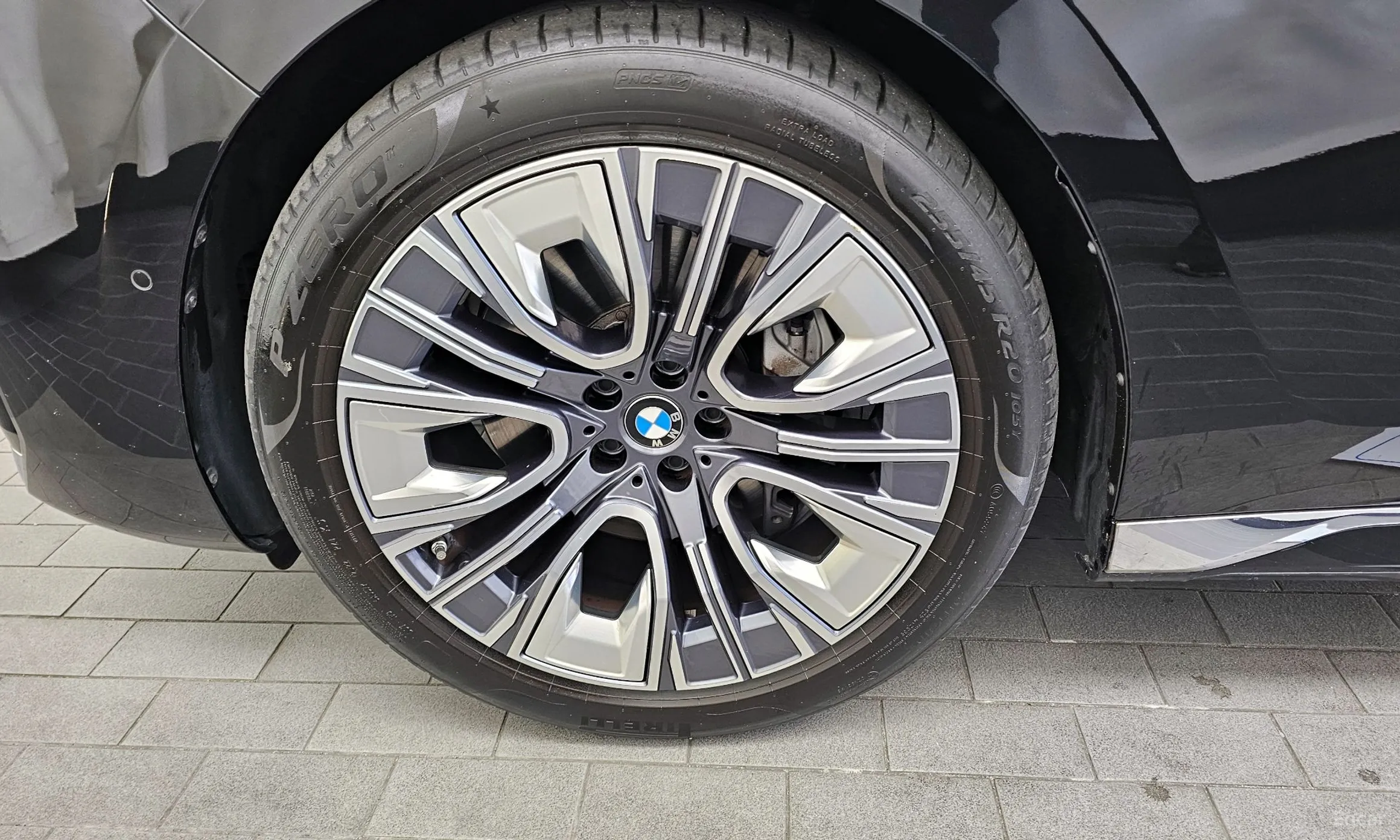 BMW 7 Series (G70) превью 5