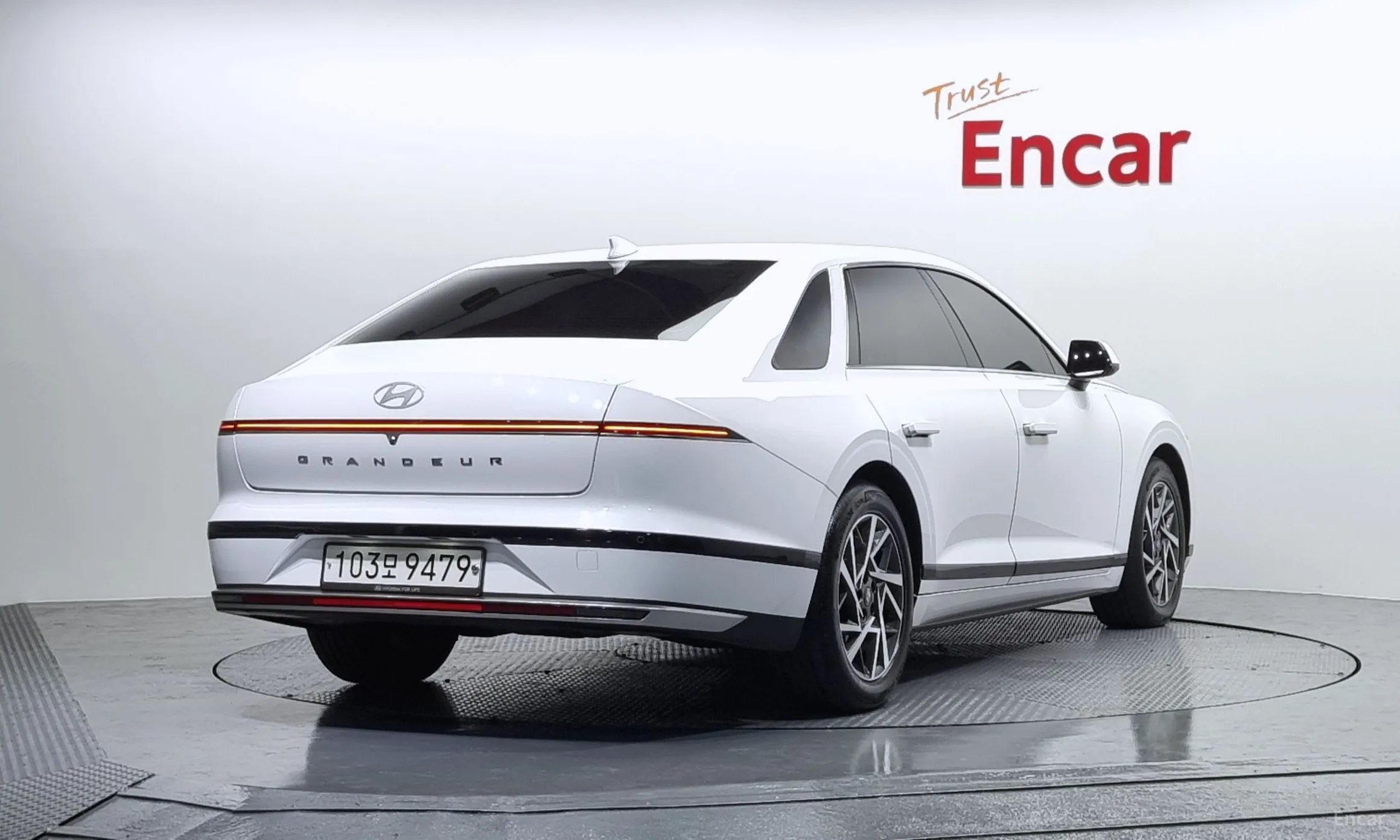 Hyundai Grandeur (GN7)