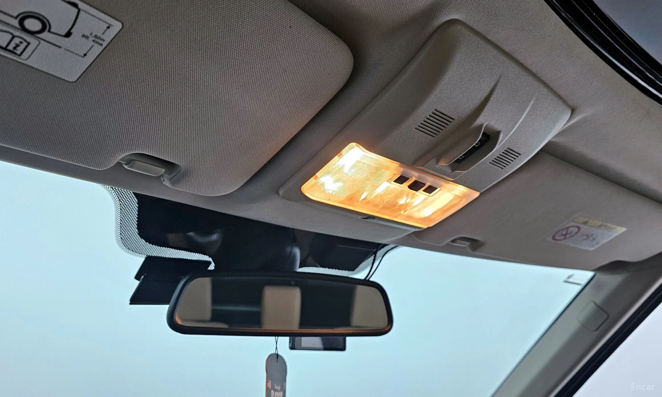 Land Rover Discovery 4 превью 16