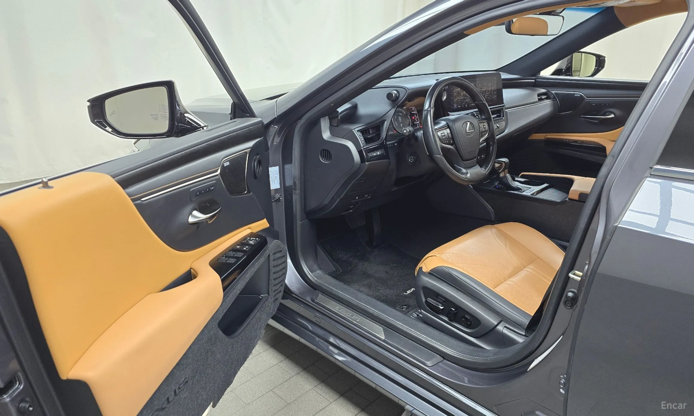 Lexus ES300h 7th Generation превью 10