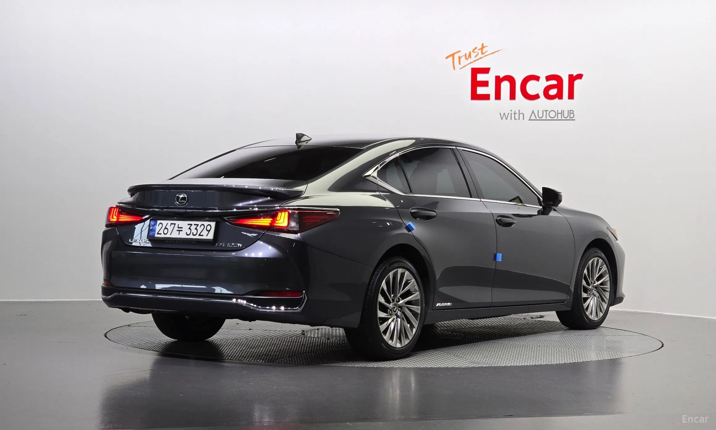 Lexus ES300h 7th Generation