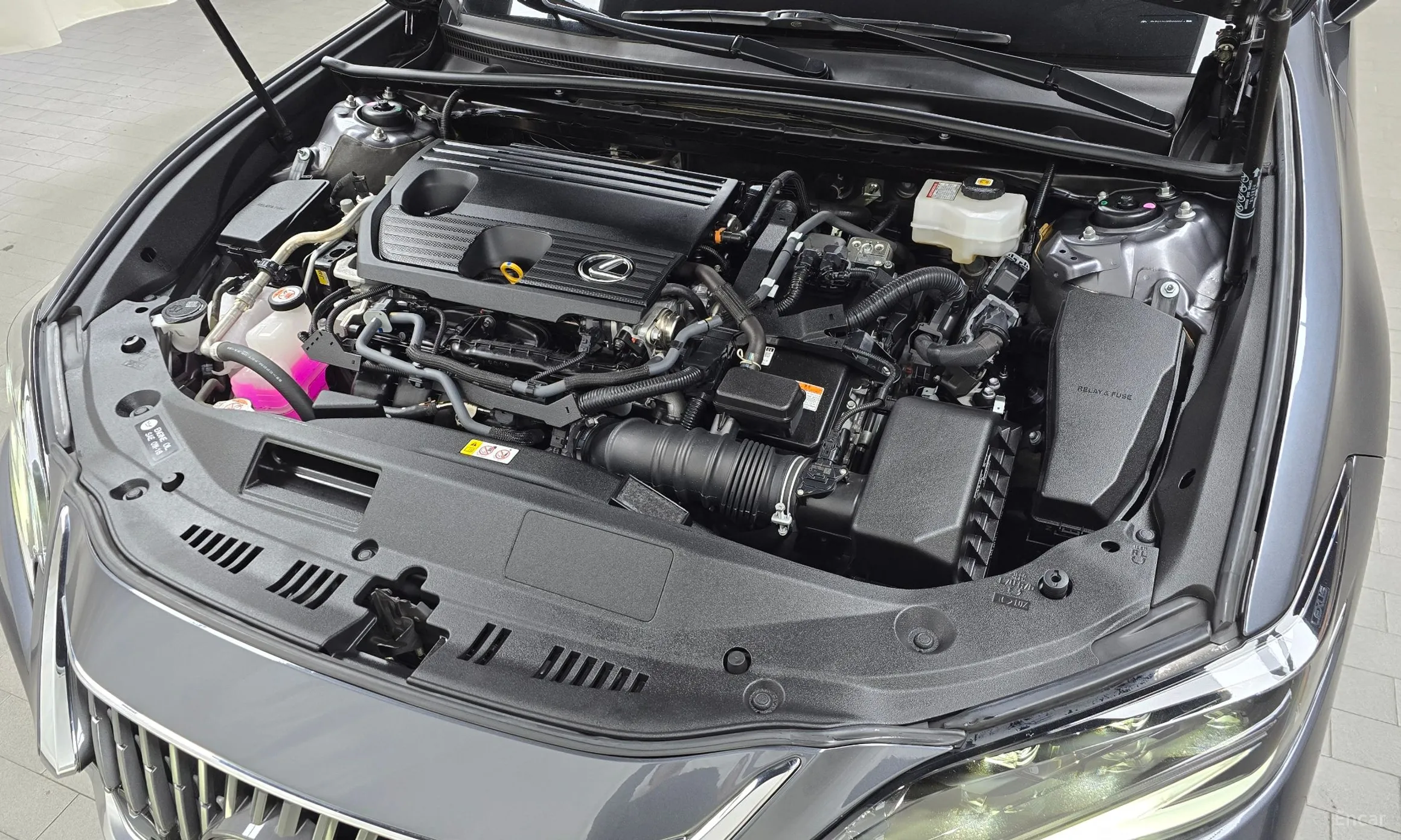 Lexus ES300h 7th Generation превью 6