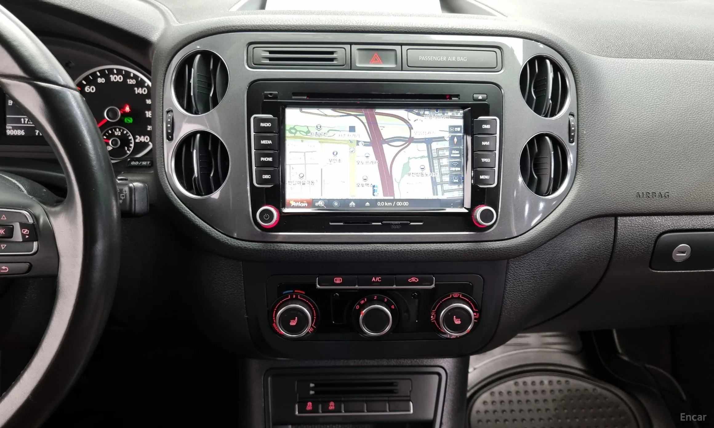 Volkswagen New Tiguan превью 14