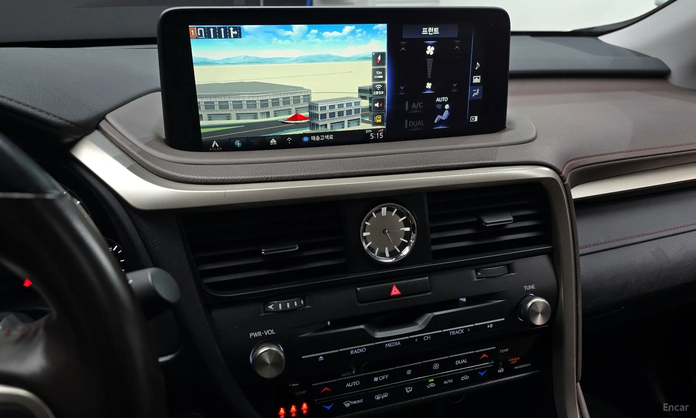 Lexus RX450h Gen 4 превью 14