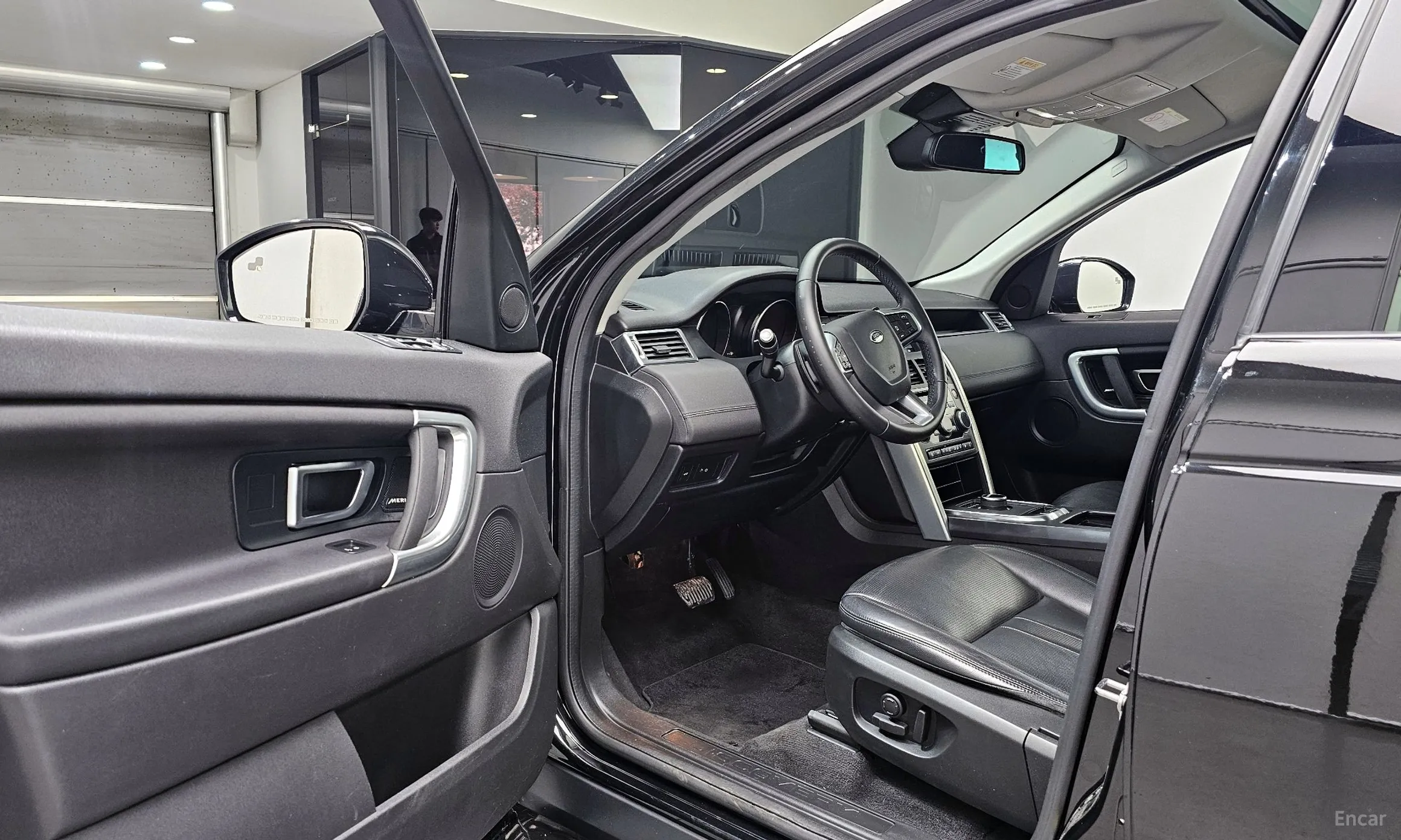 Land Rover Discovery Sports превью 11