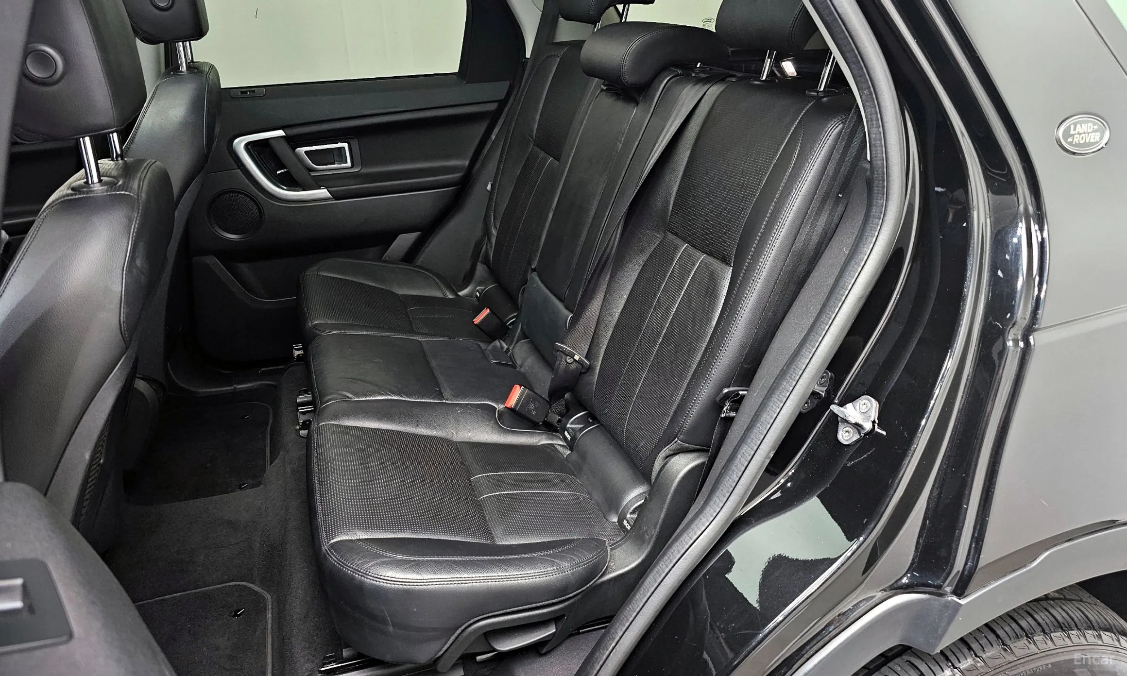 Land Rover Discovery Sports превью 12