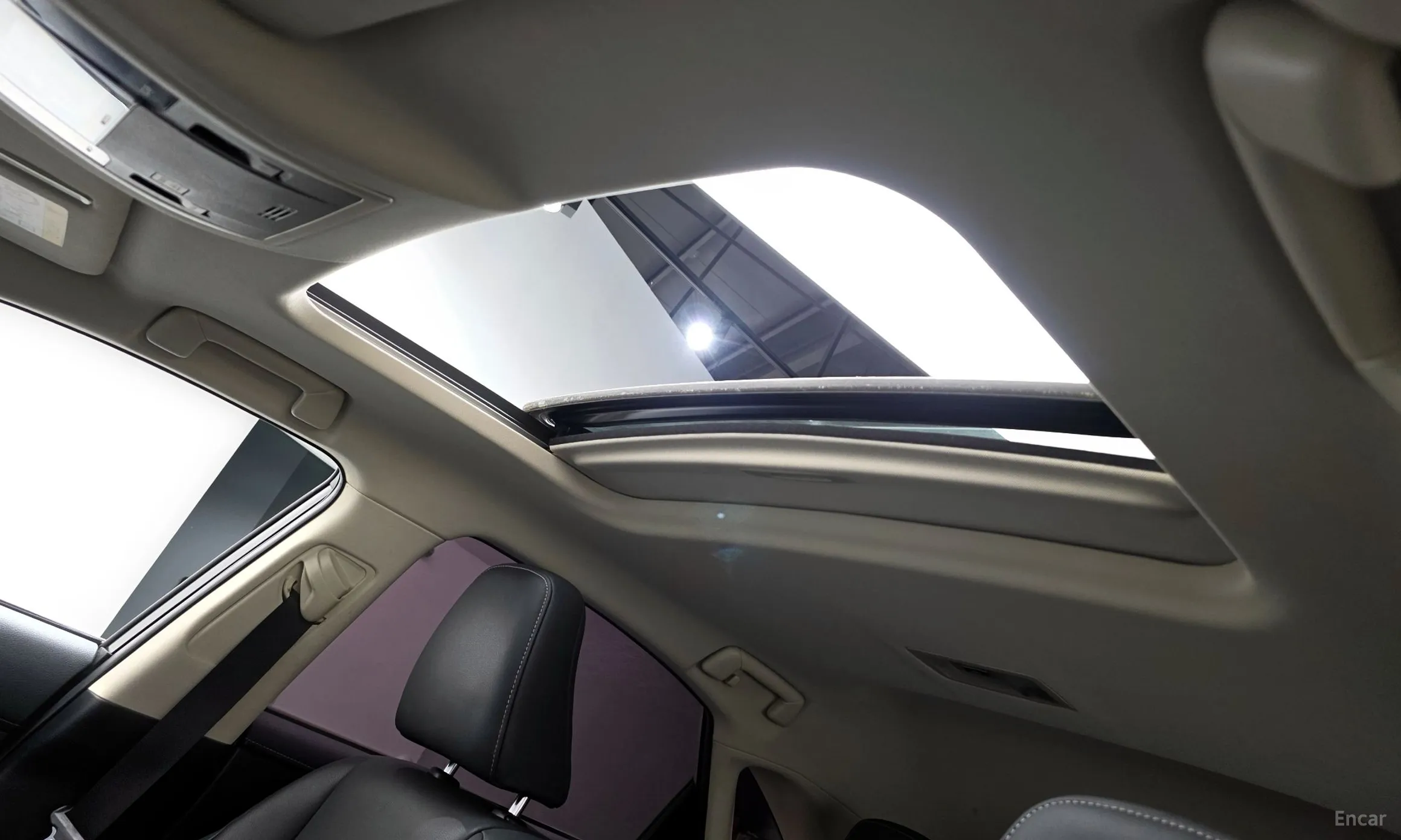 Lexus NX300h превью 19