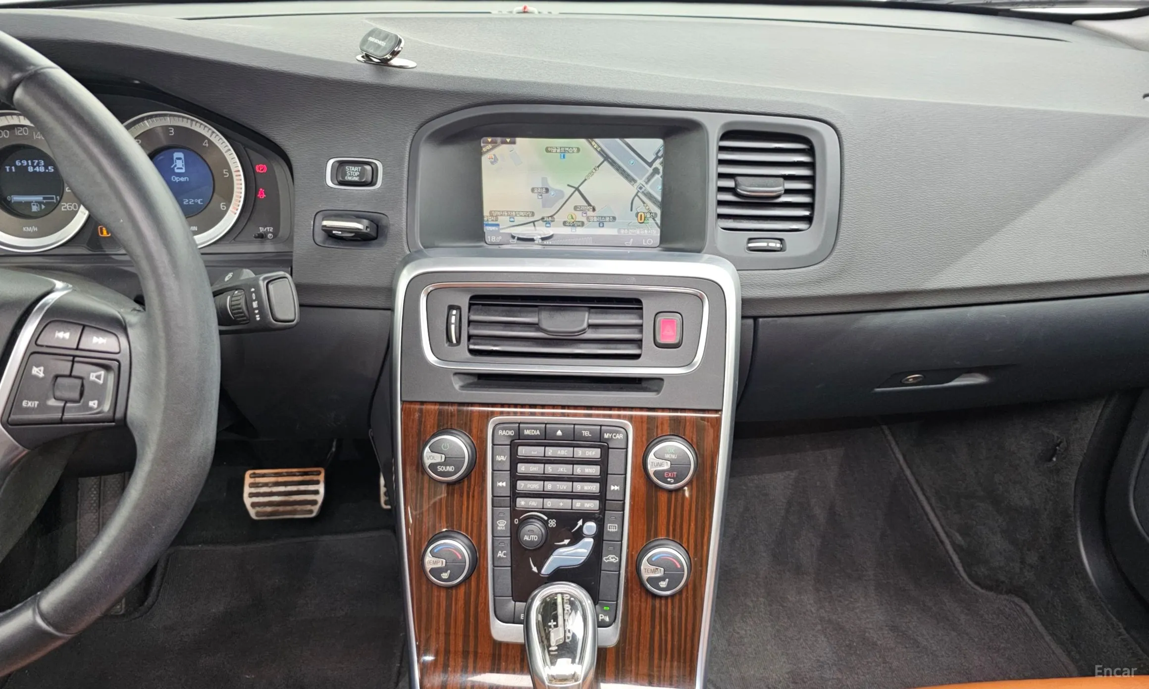 Volvo S60 превью 14
