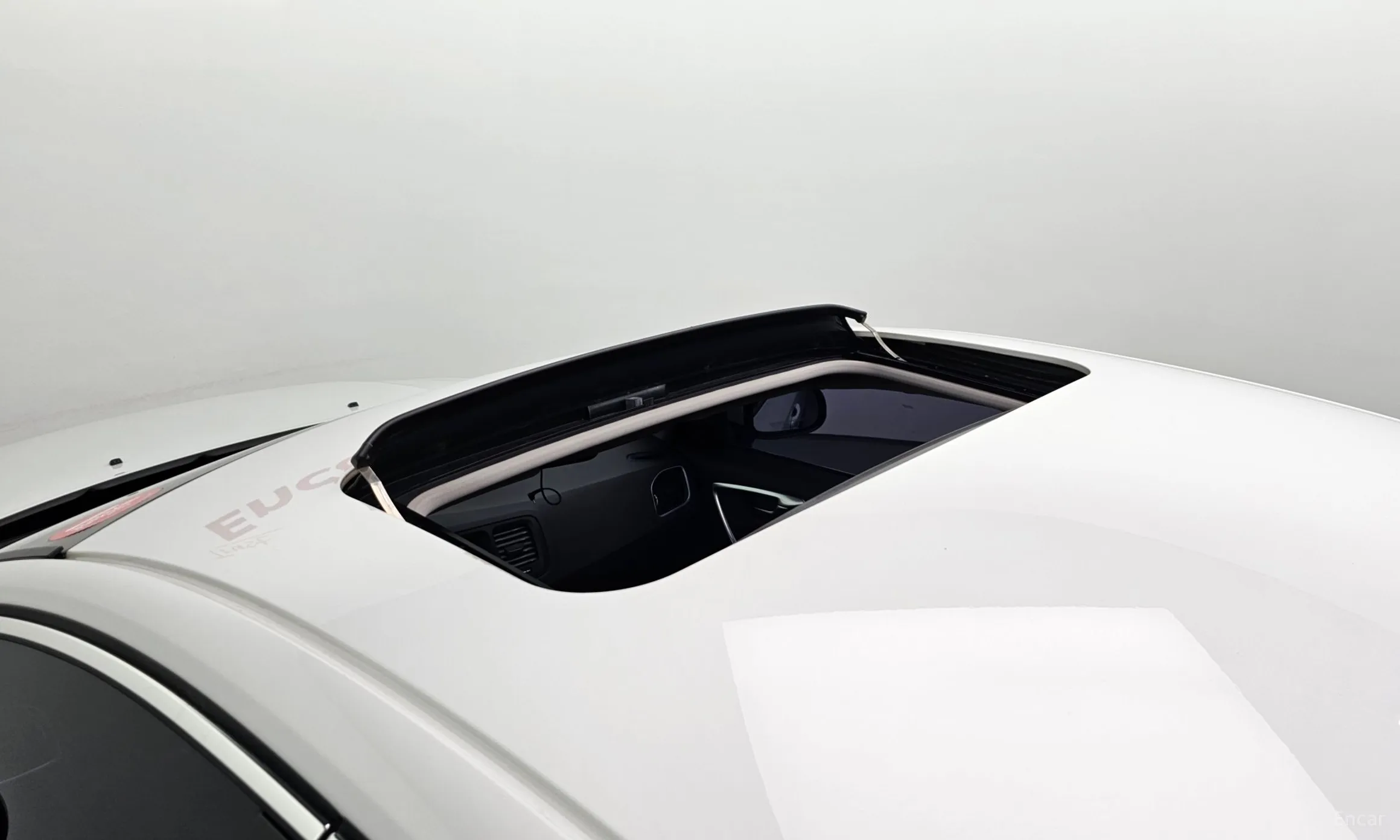 Volvo S60 превью 18