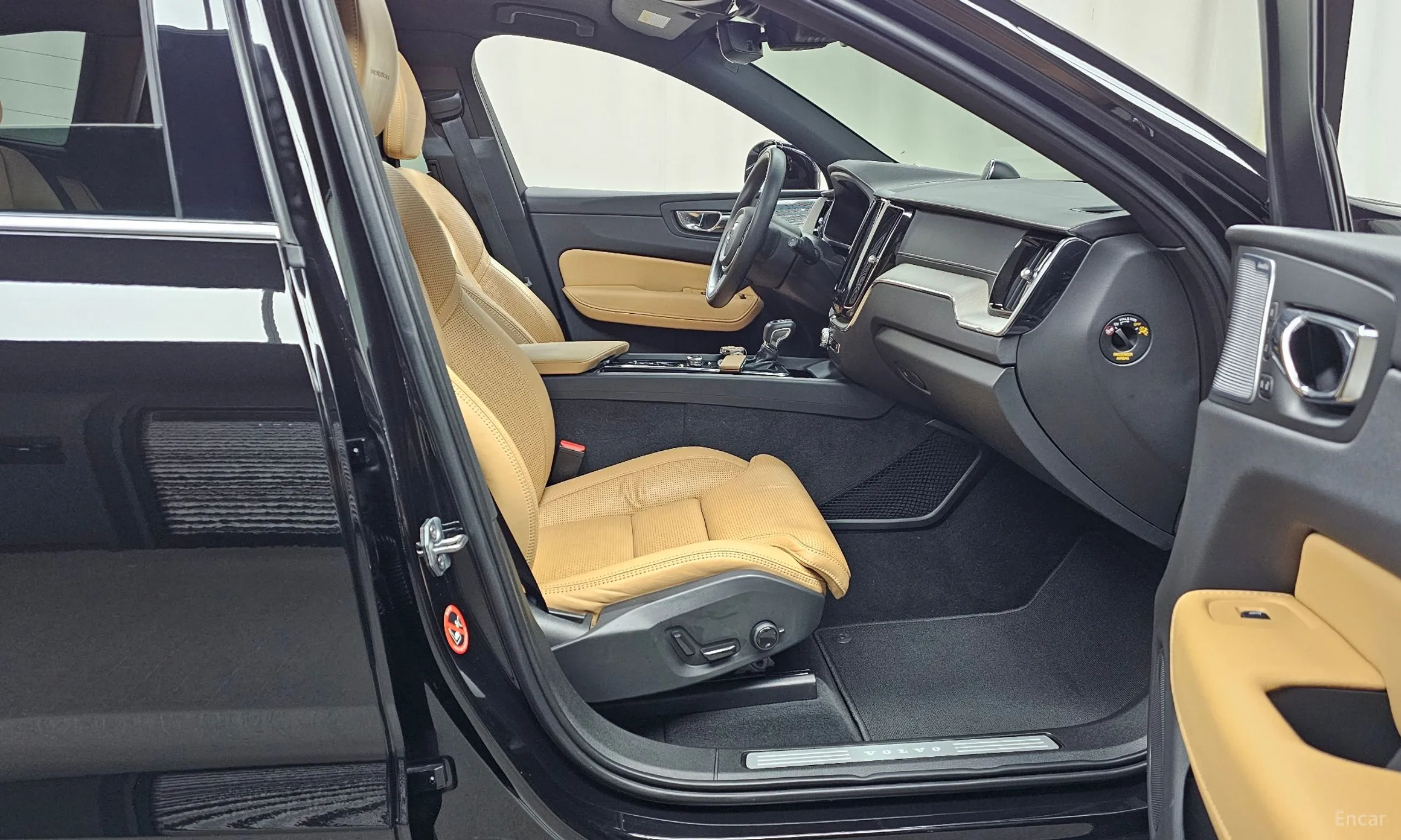Volvo XC60 Gen 2 превью 11