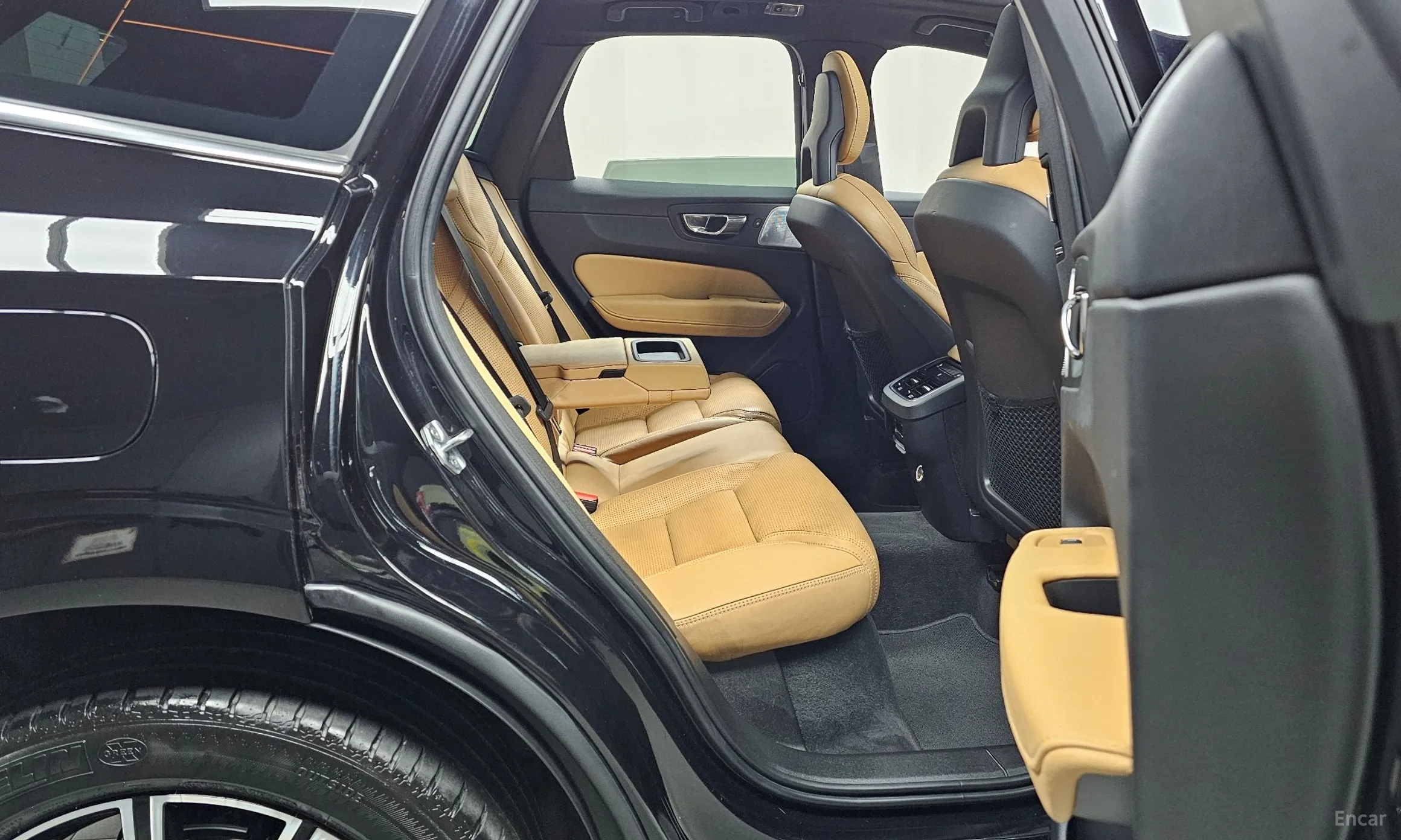 Volvo XC60 Gen 2 превью 12