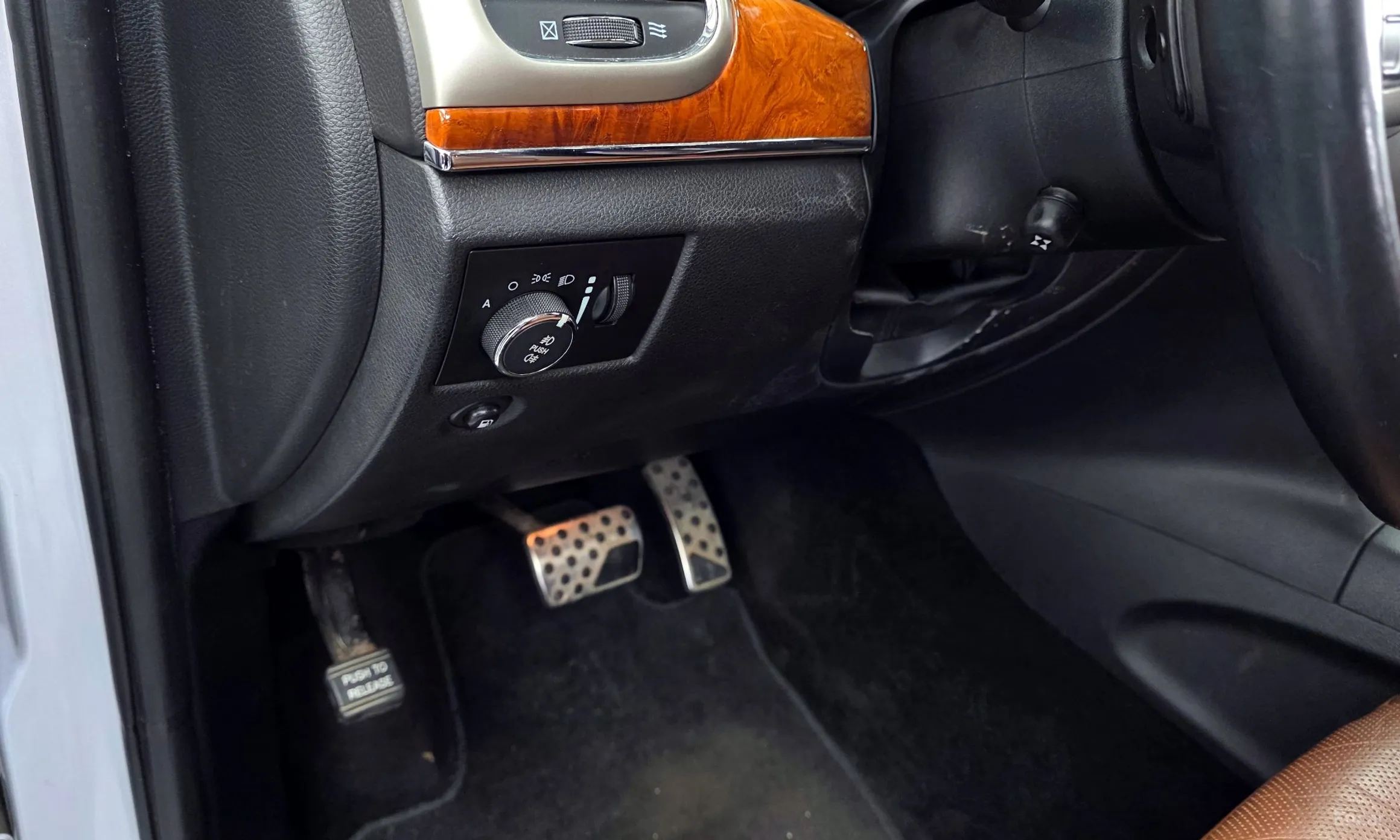 Jeep Grand Cherokee превью 16