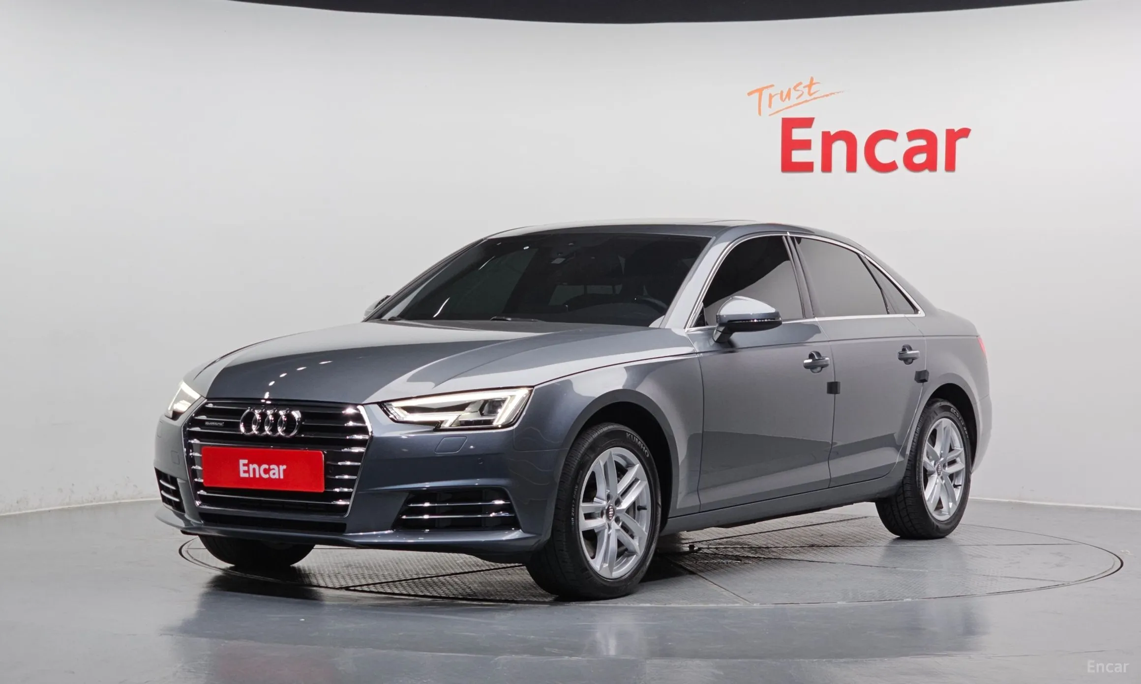 Audi A4 (B9)