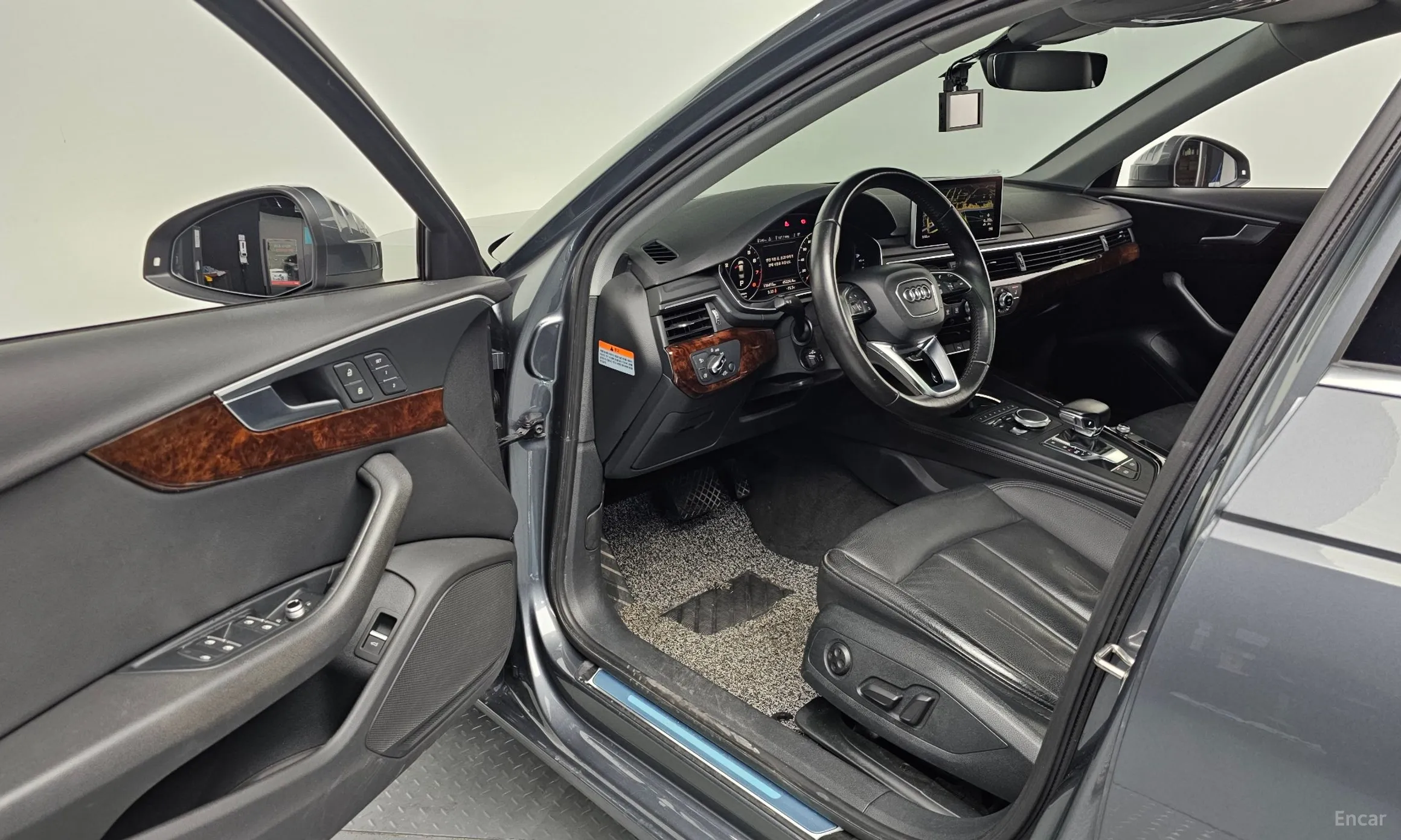 Audi A4 (B9) превью 10