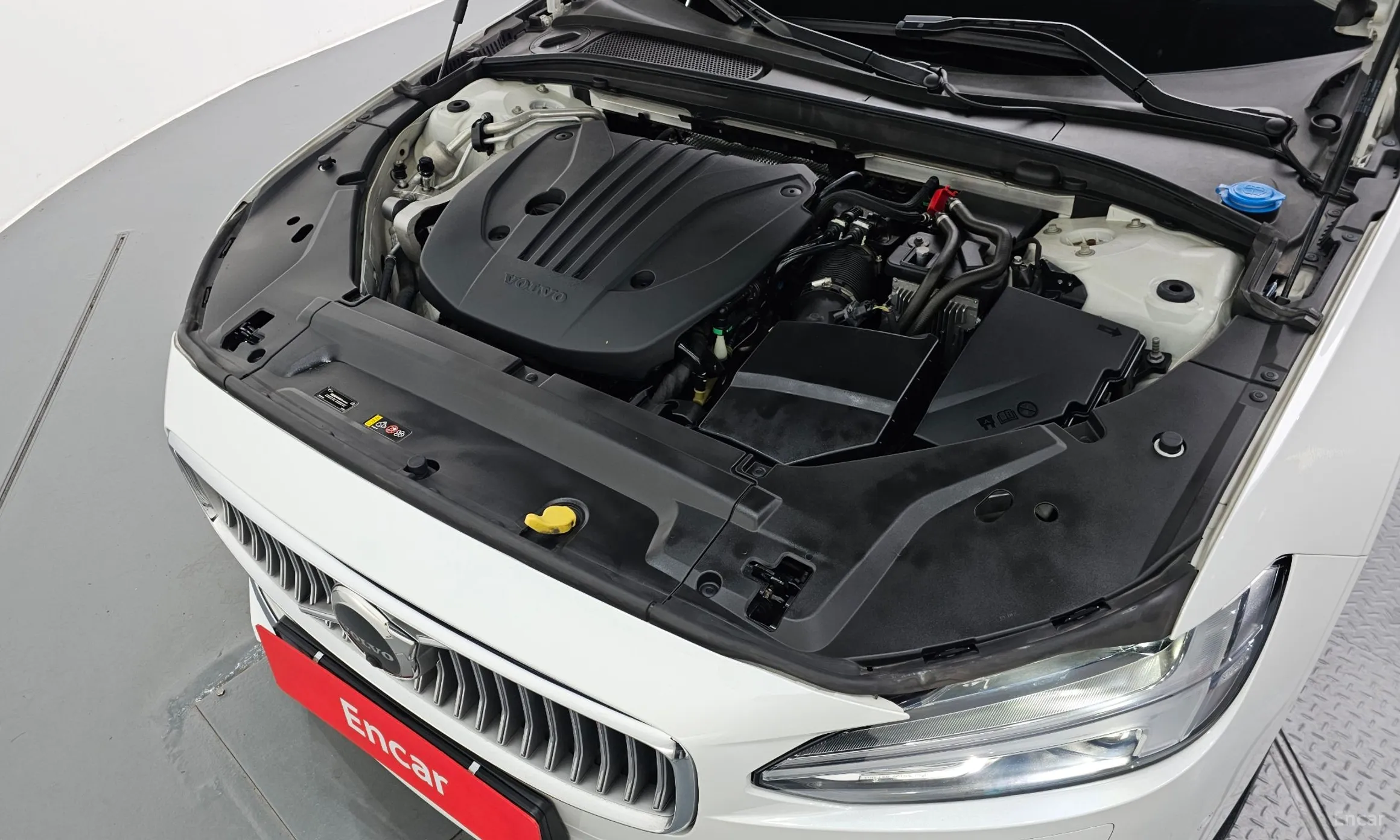 Volvo S90 превью 6