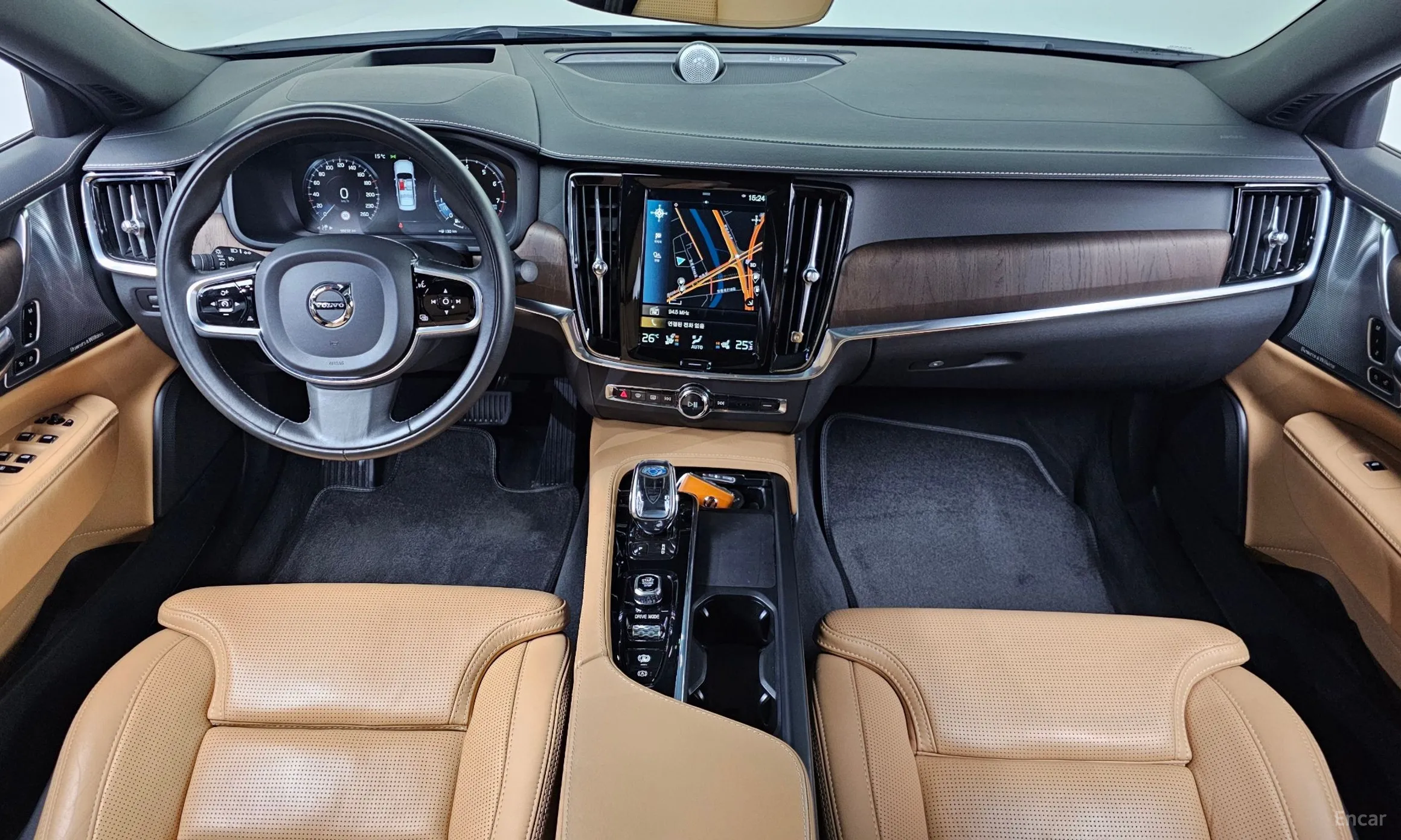 Volvo S90 превью 7