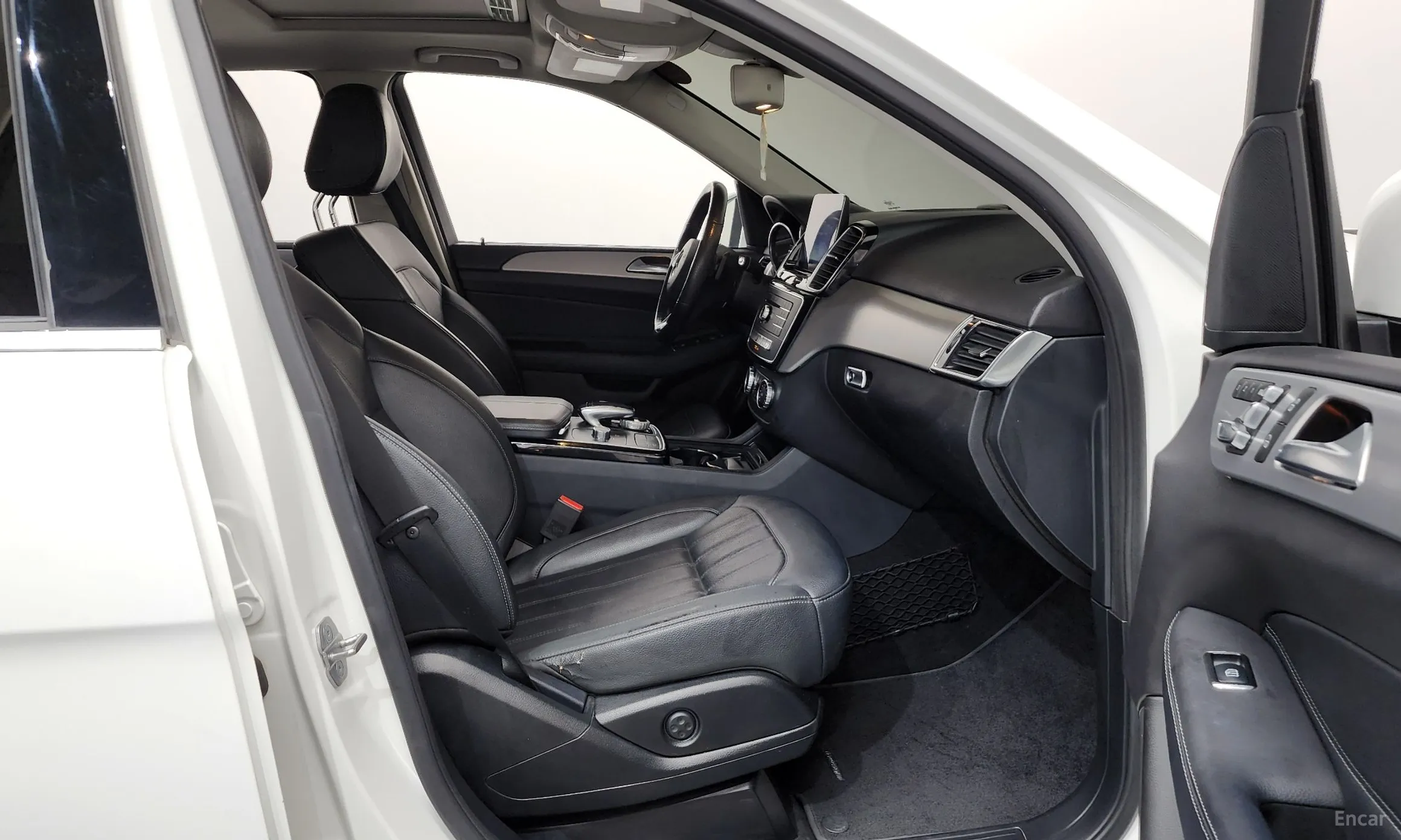 Mercedes Benz GLE-Class W166 превью 11
