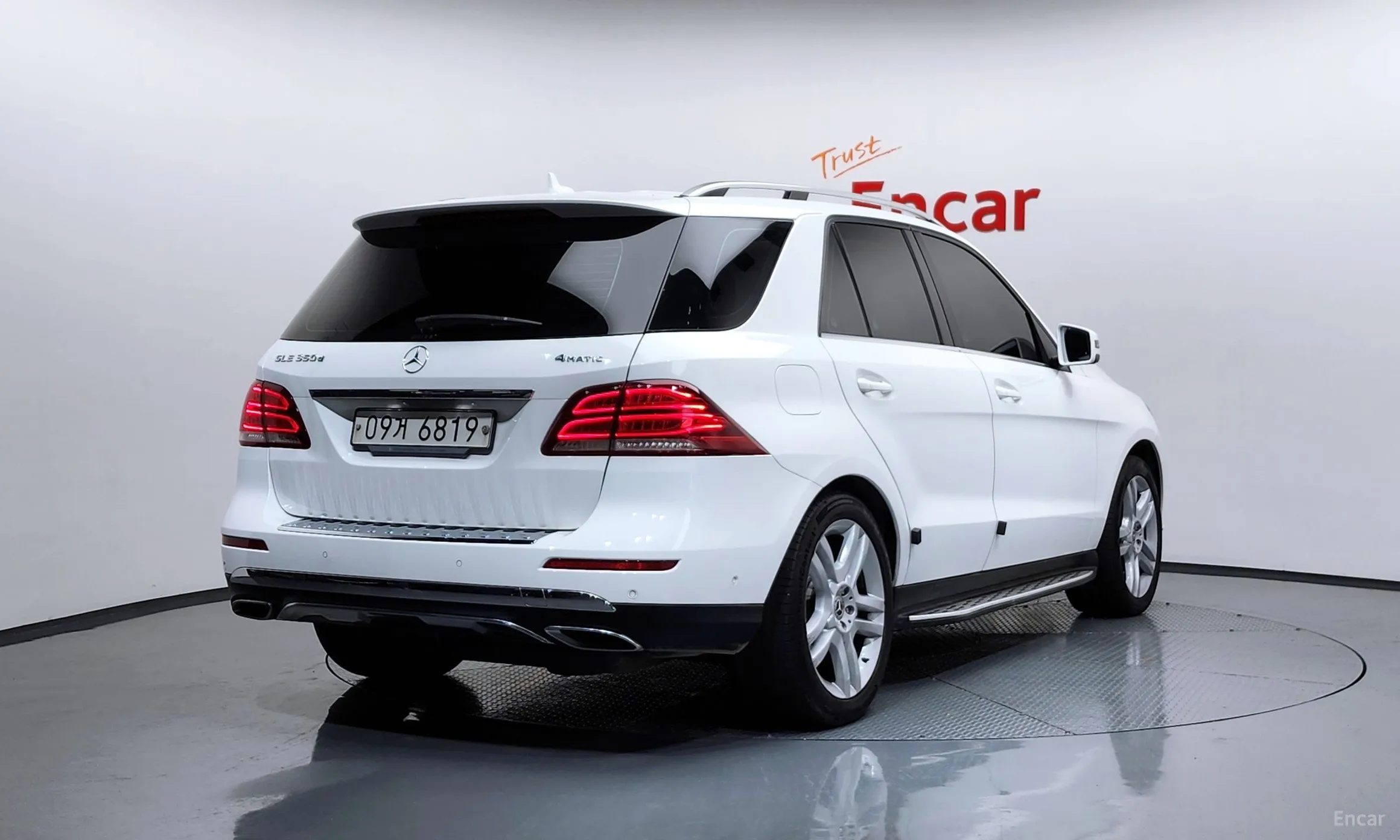 Mercedes Benz GLE-Class W166
