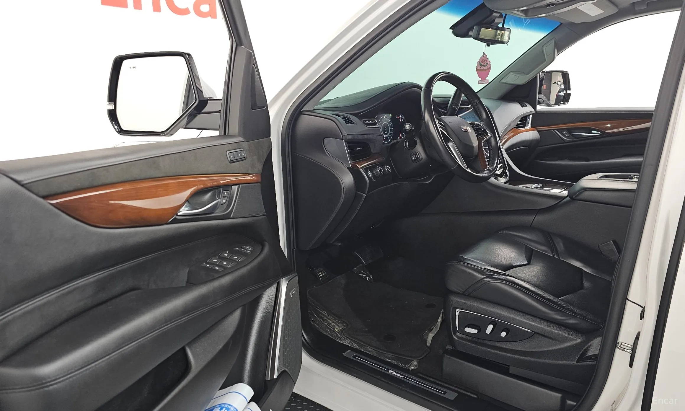 Cadillac Escalade превью 10