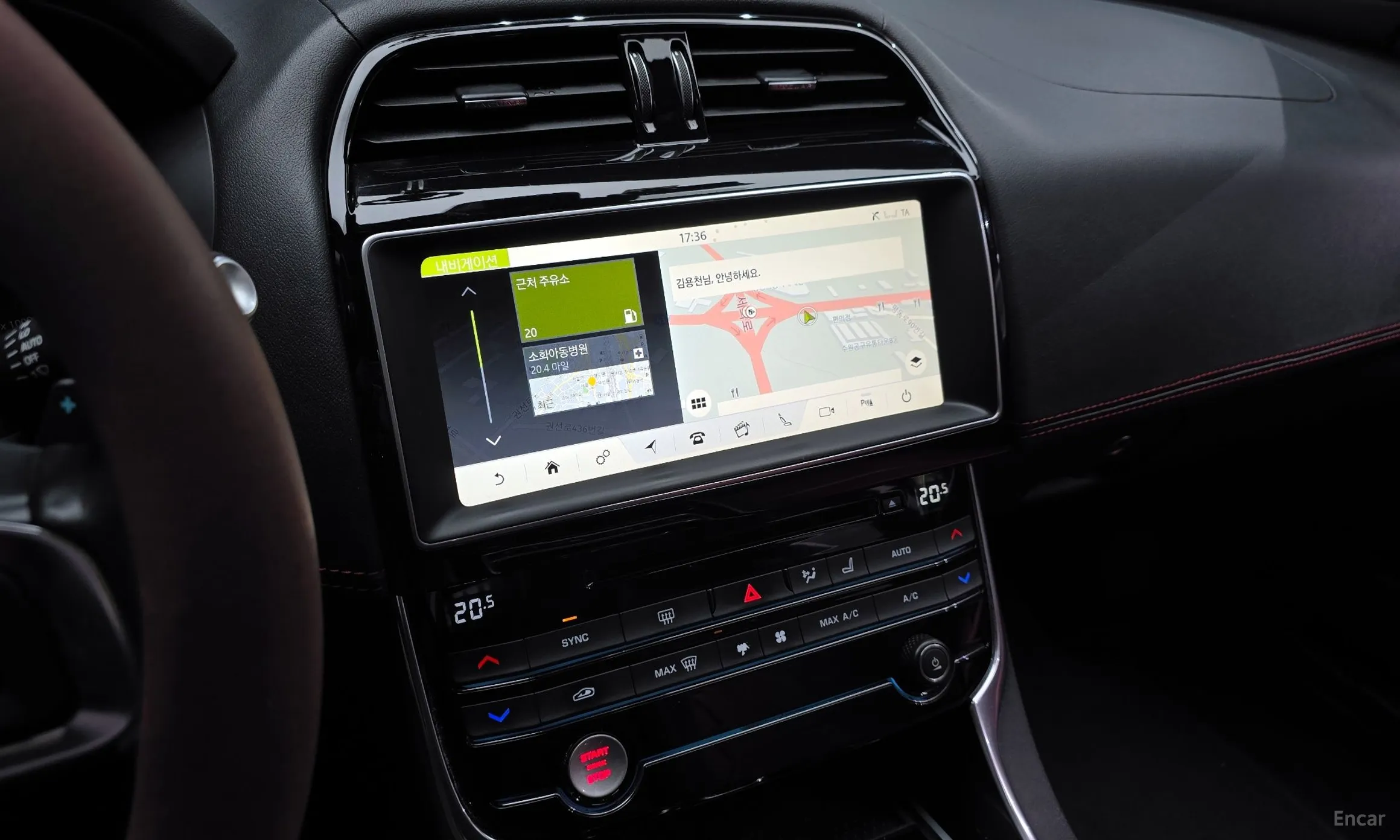 Jaguar XE превью 14
