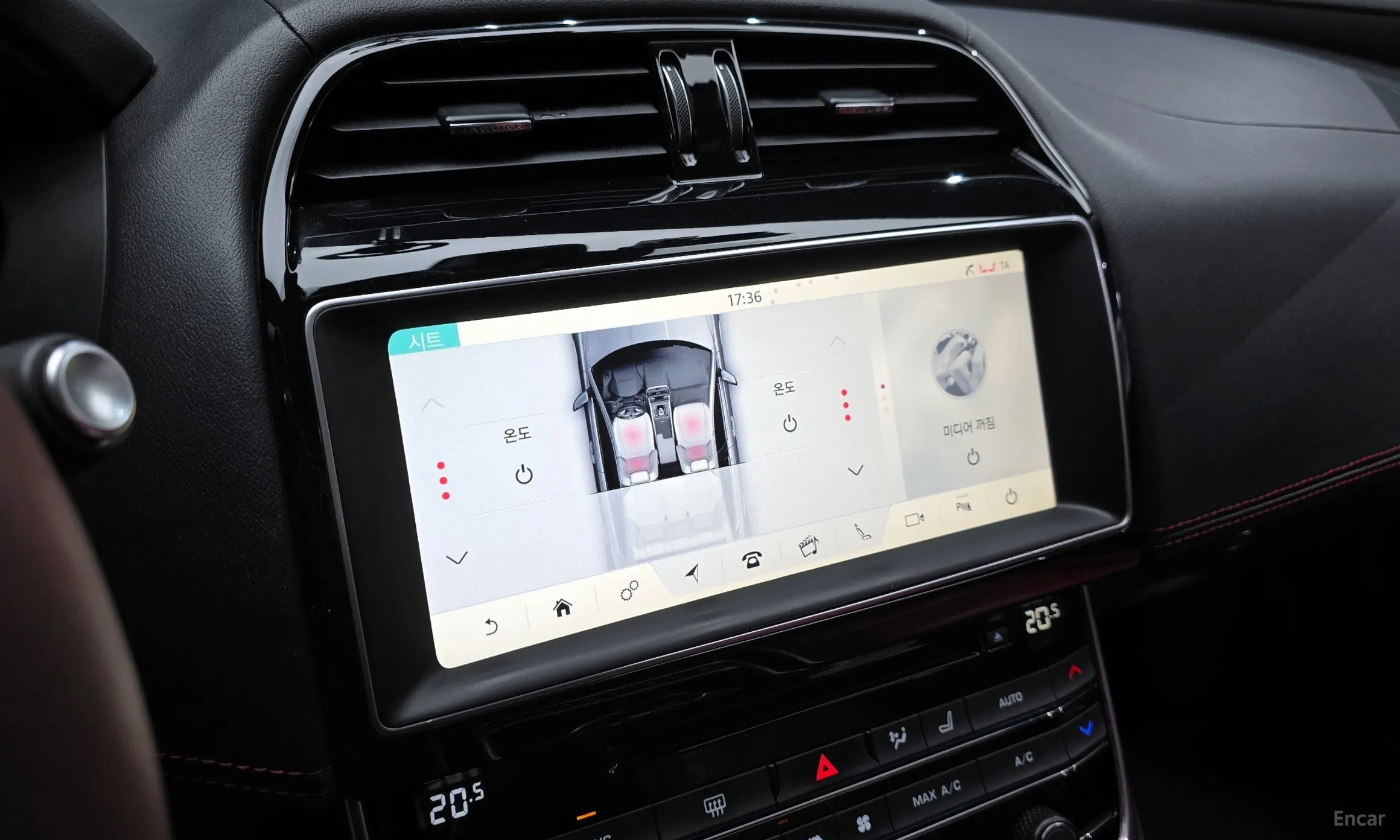 Jaguar XE превью 19