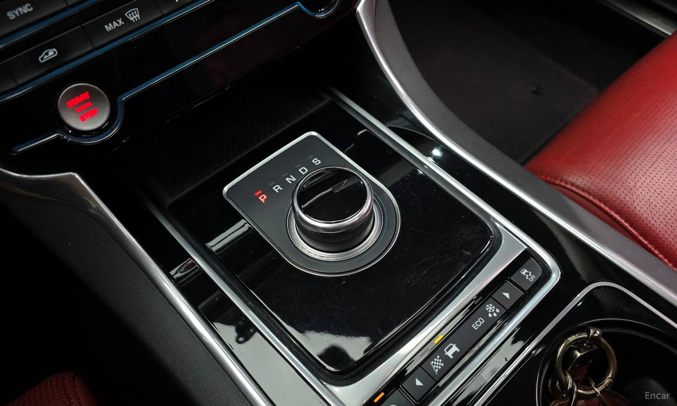 Jaguar XE превью 9