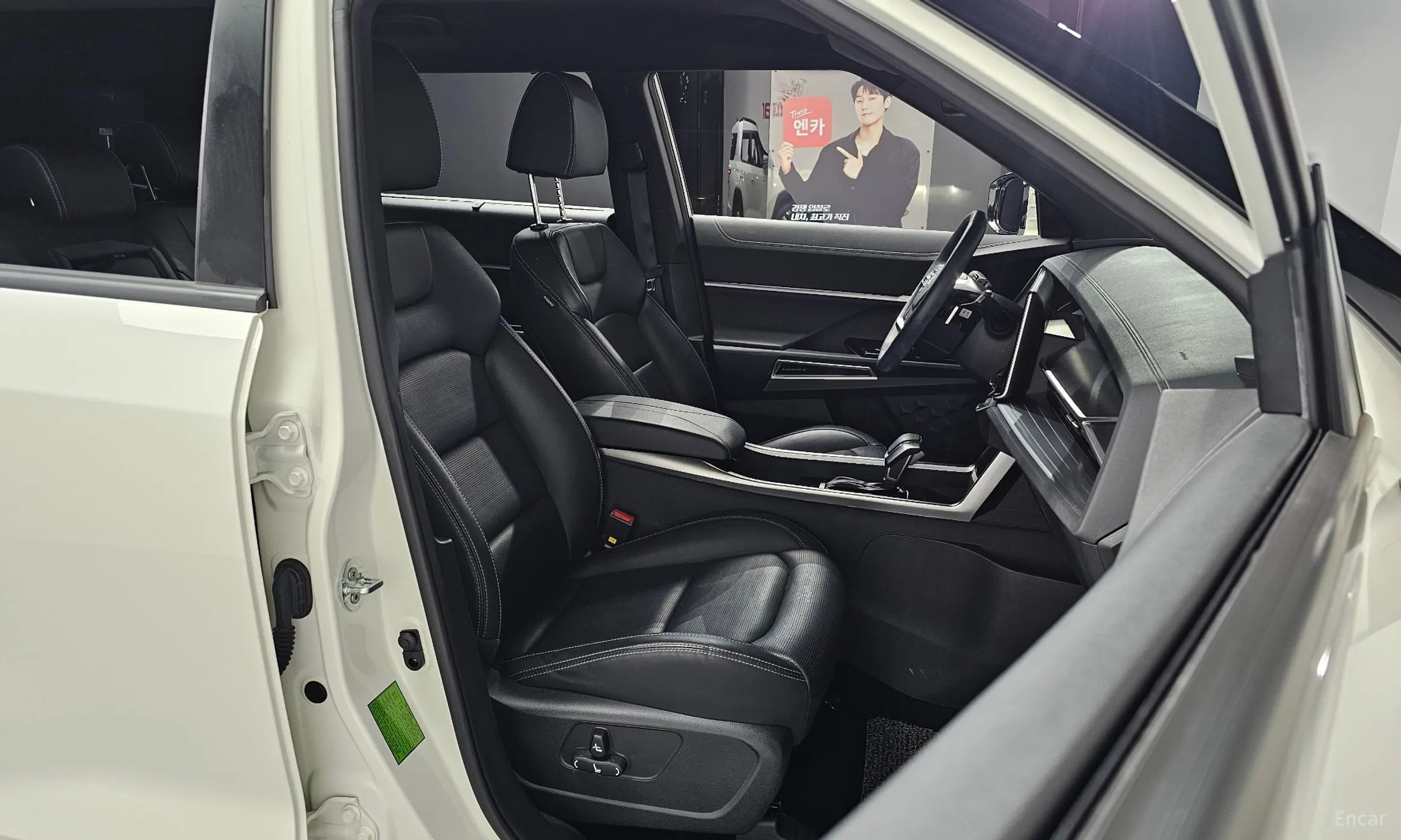 KG Mobility (SsangYong) Torres превью 10